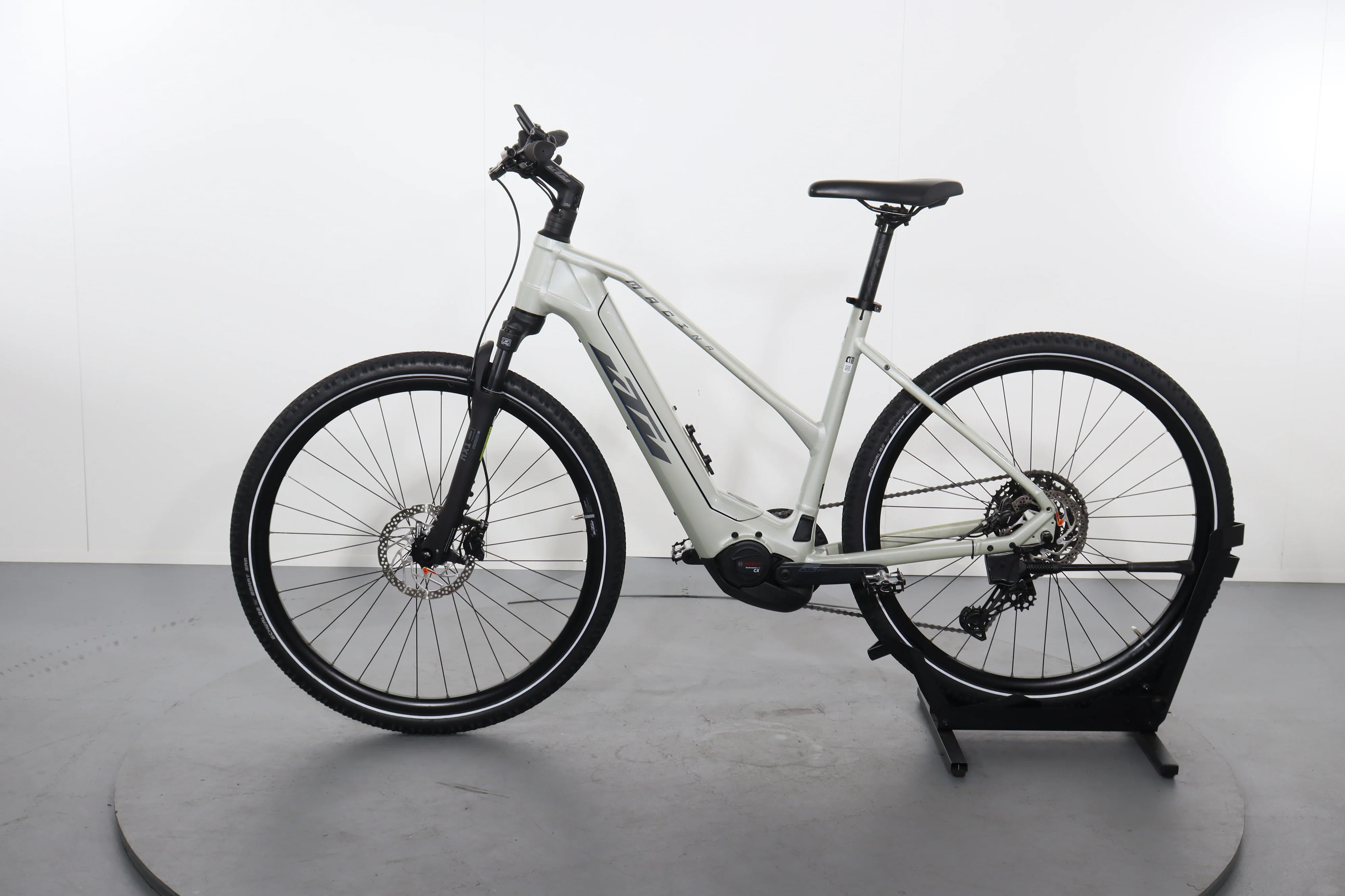 KTM Macina Cross 720 - Image 4