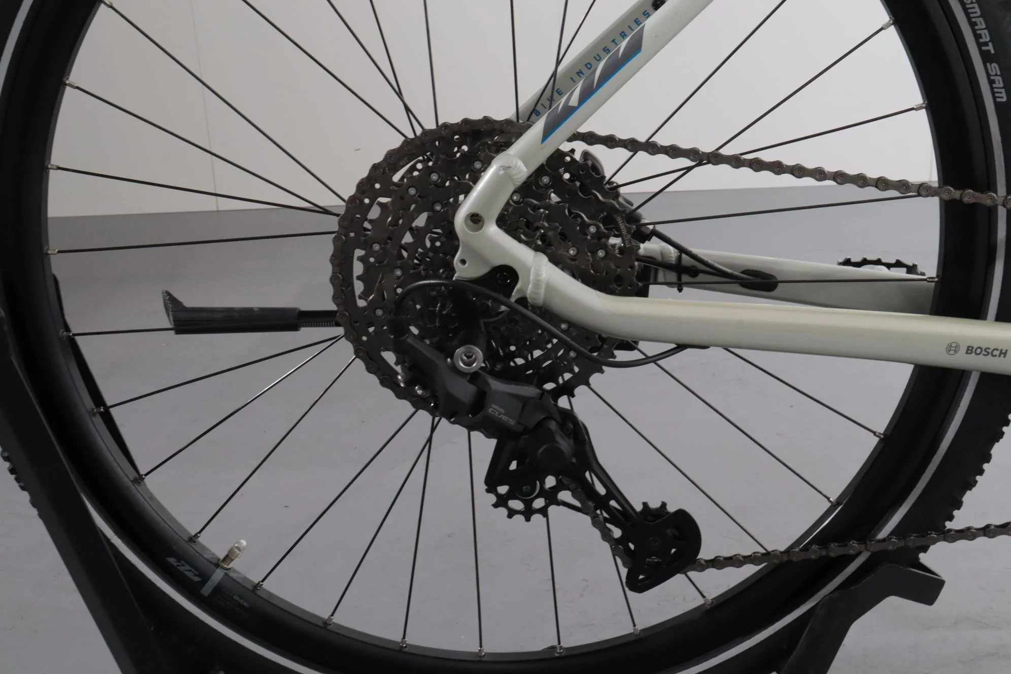 KTM Macina Cross 720 - Image 9