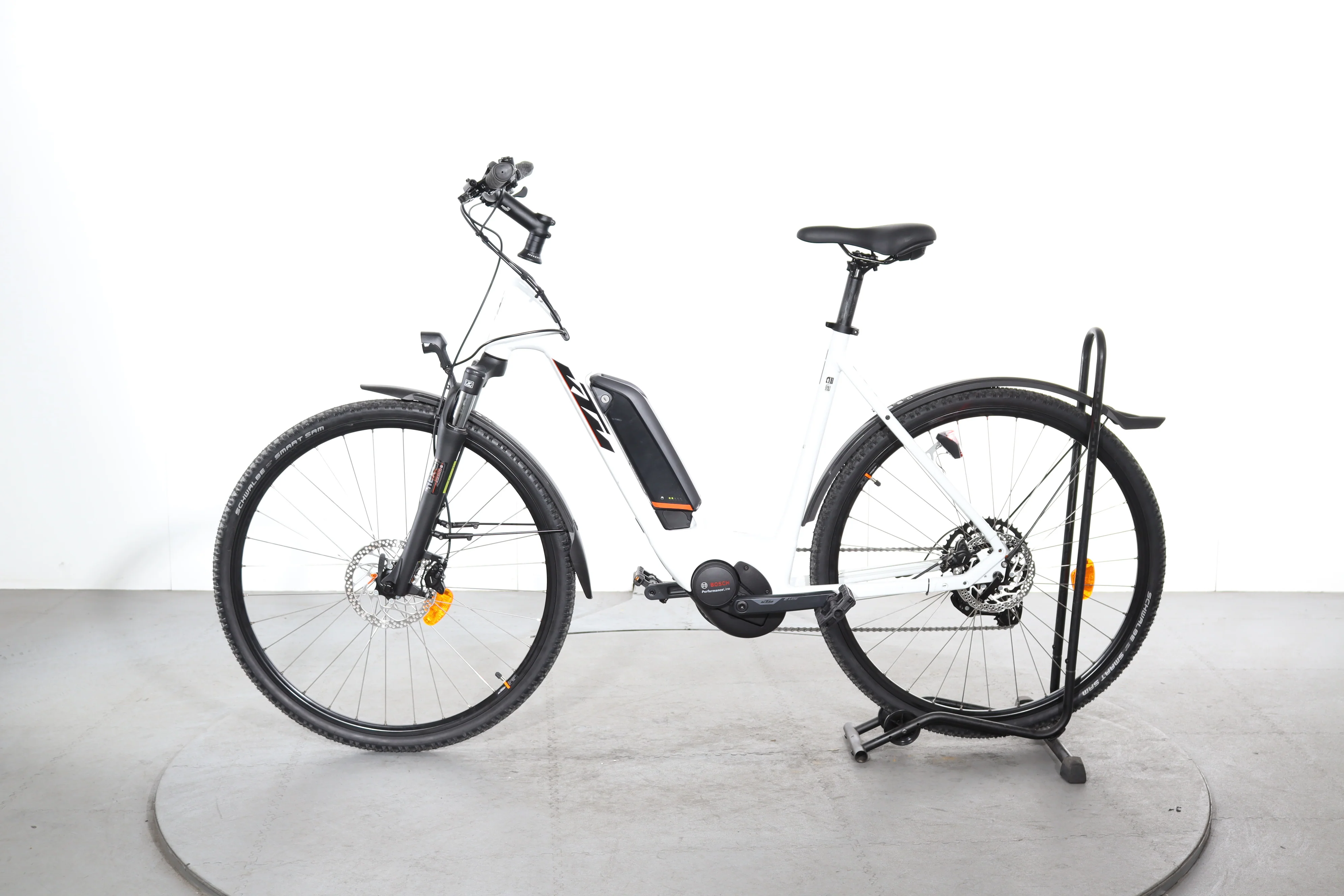 KTM Macina Cross Street - Image 4