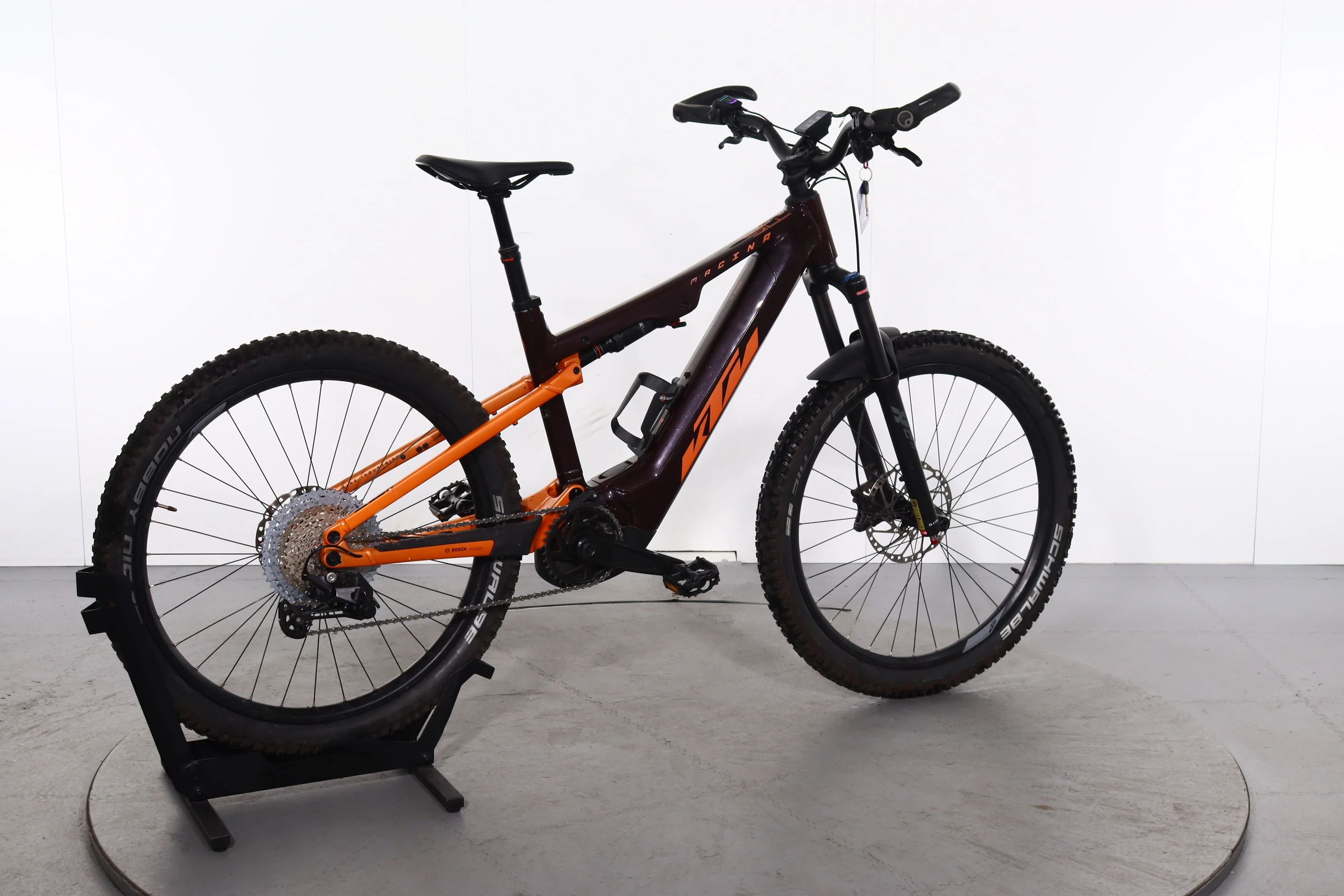 KTM Macina Lycan 772 Glorious - Image 2