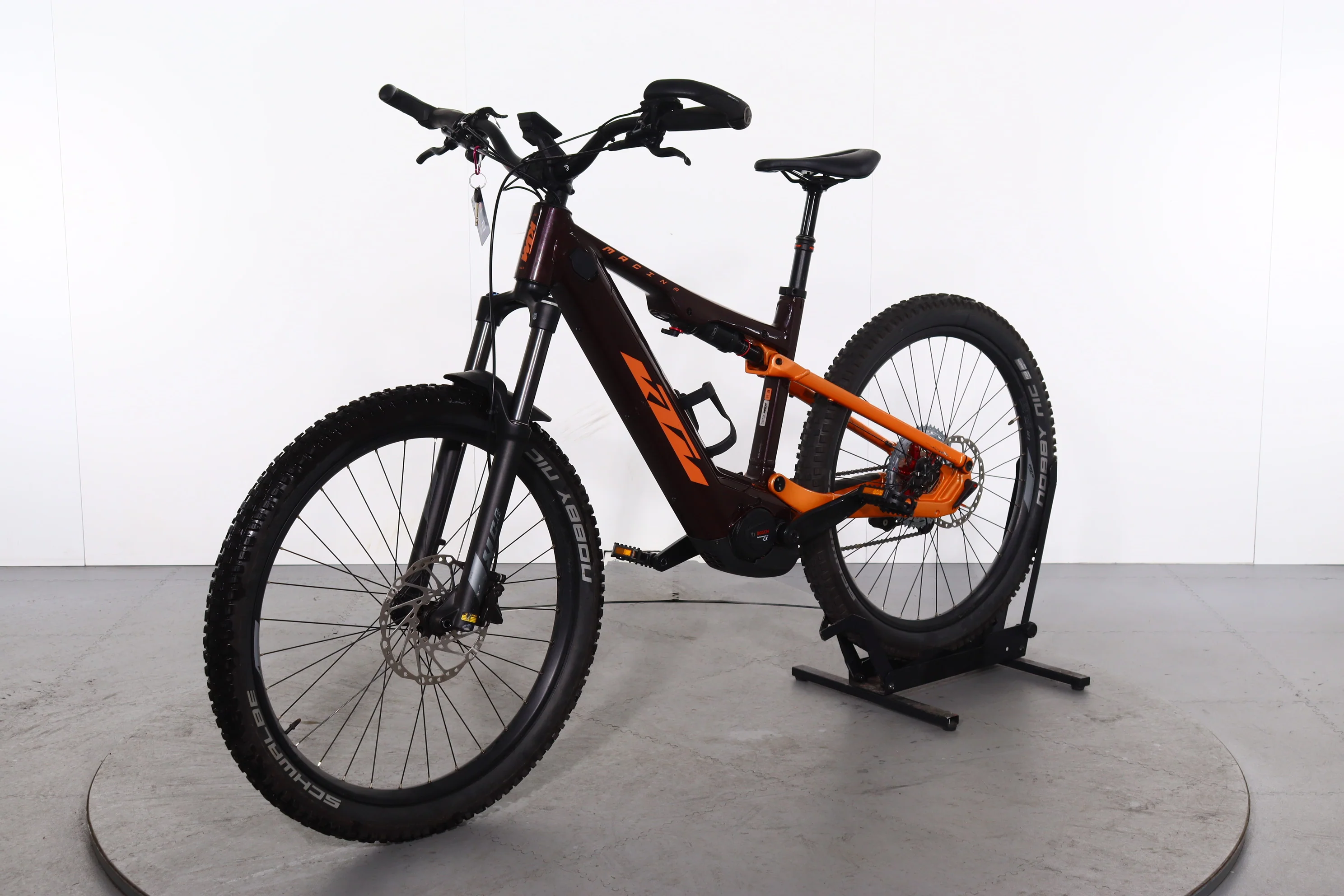 KTM Macina Lycan 772 Glorious - Image 4