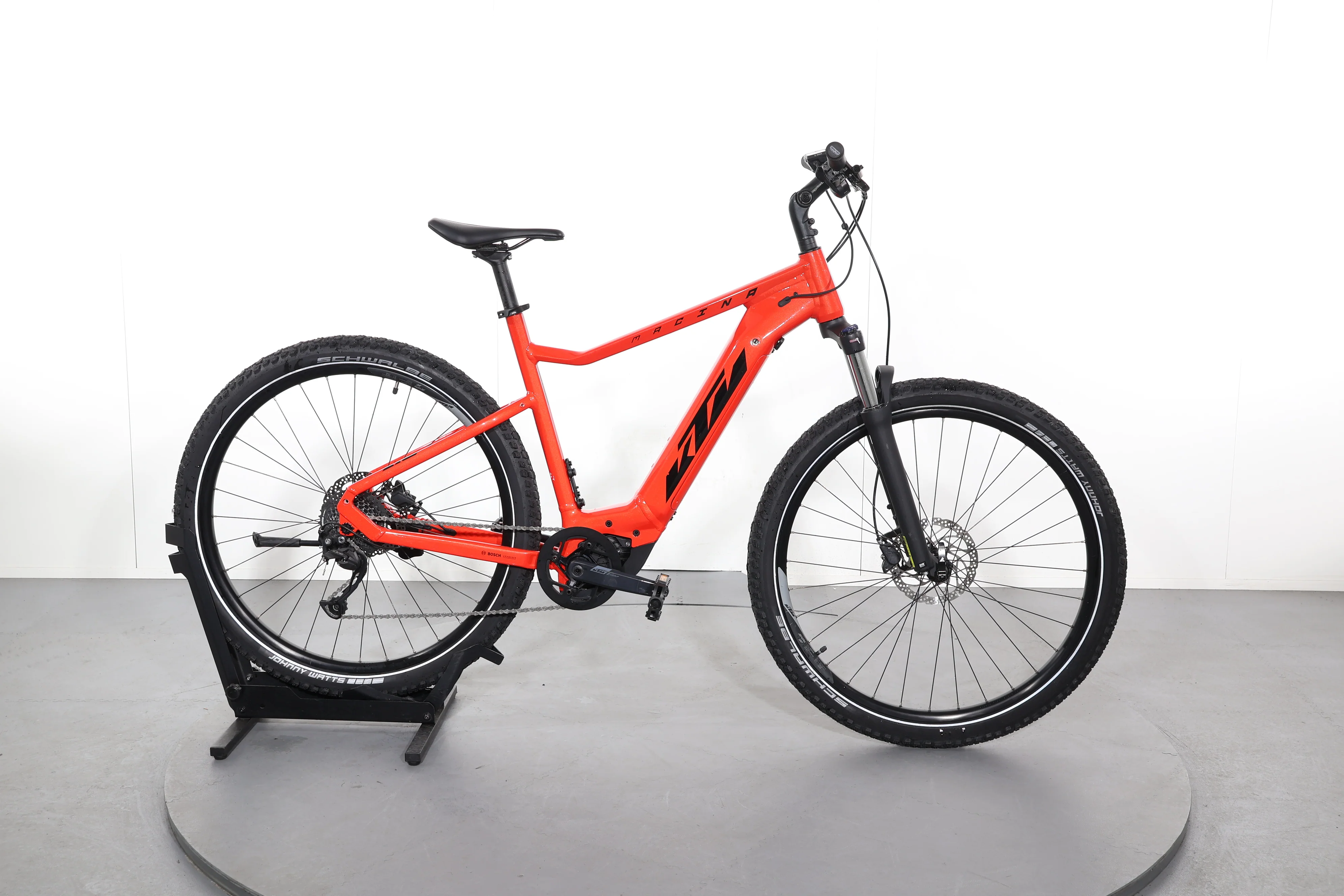 KTM MACINA RACE 592