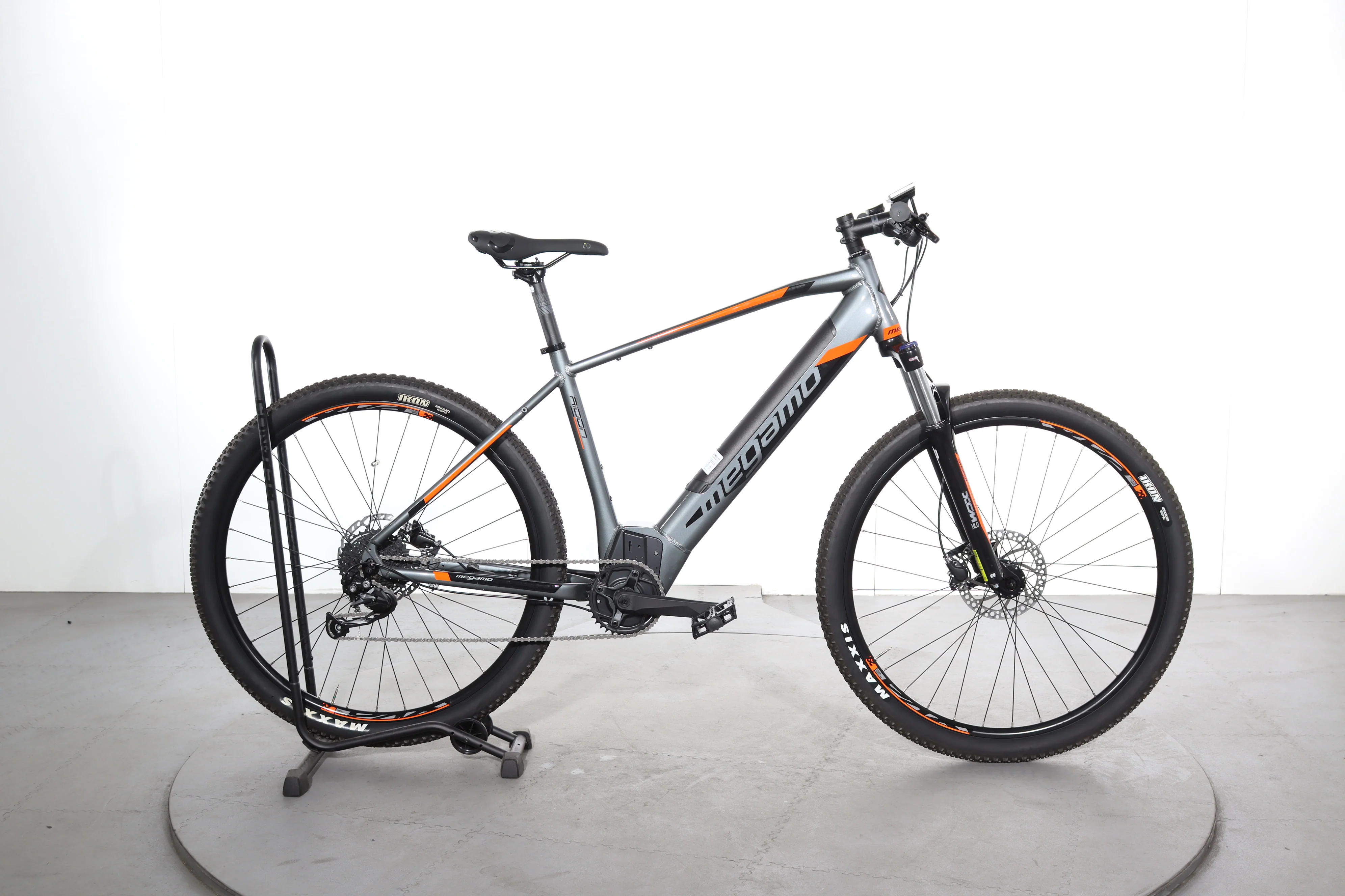 Megamo RIDON 10