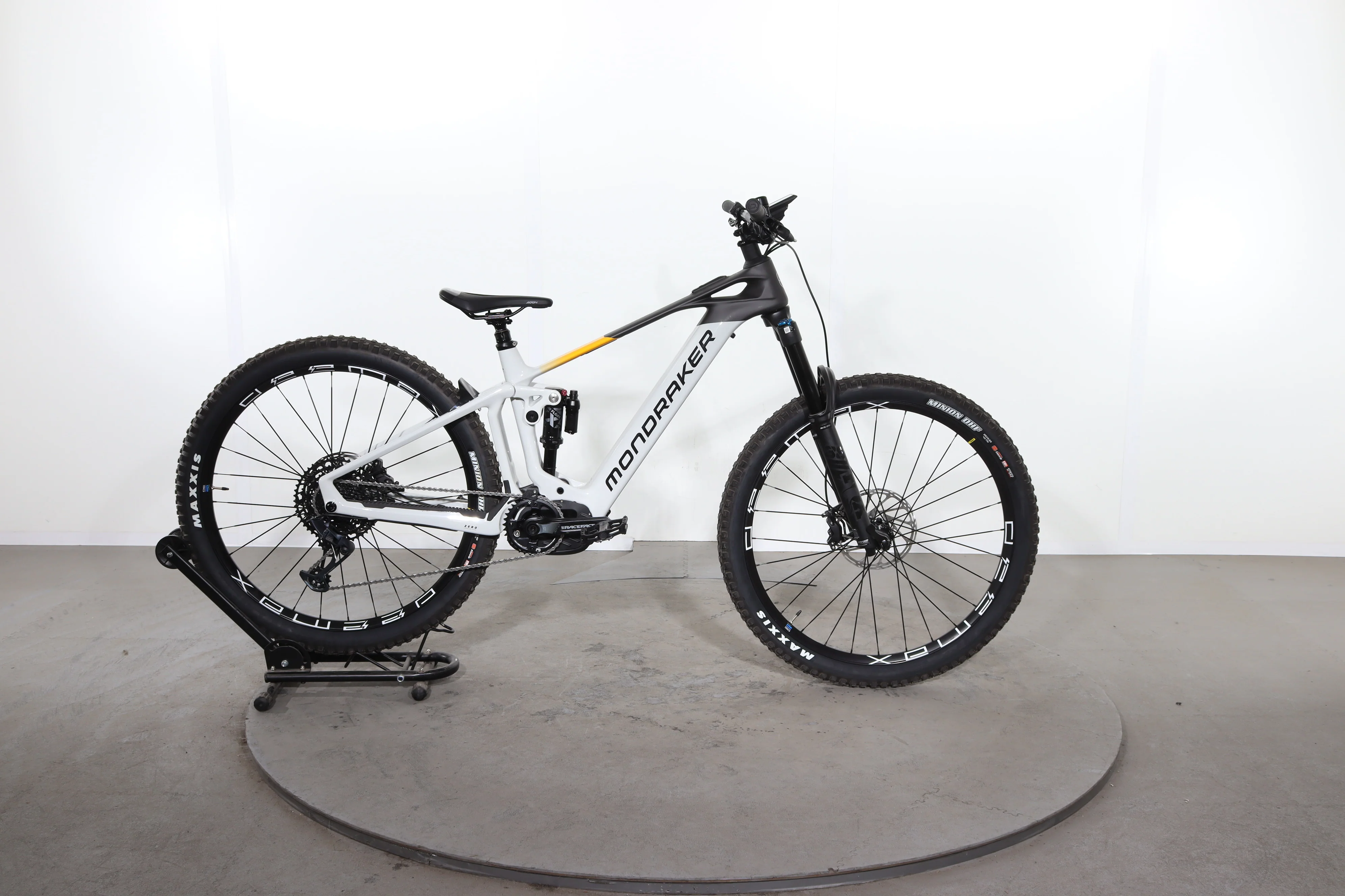 Mondraker Crafty Carbon R