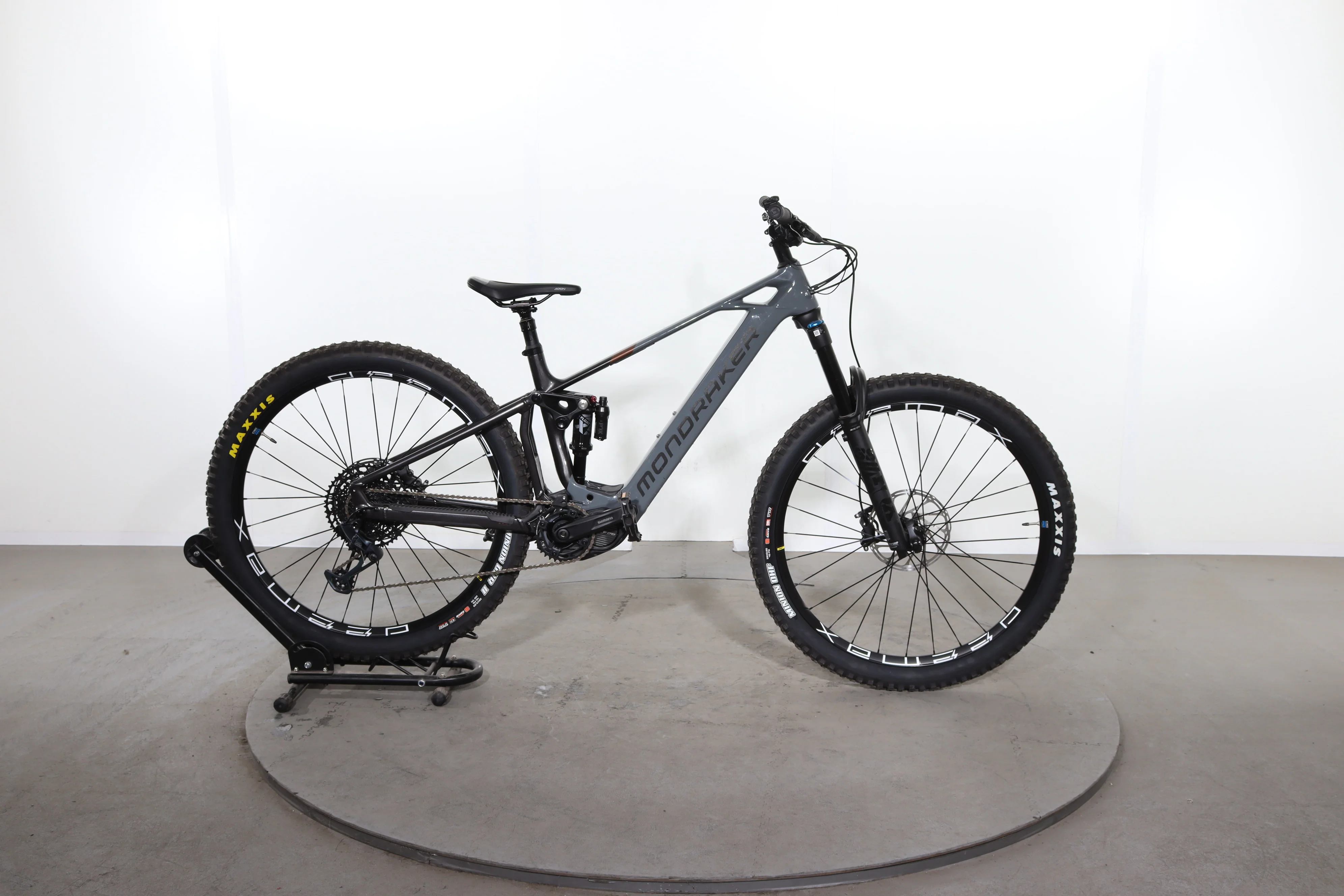 Mondraker Crusher
