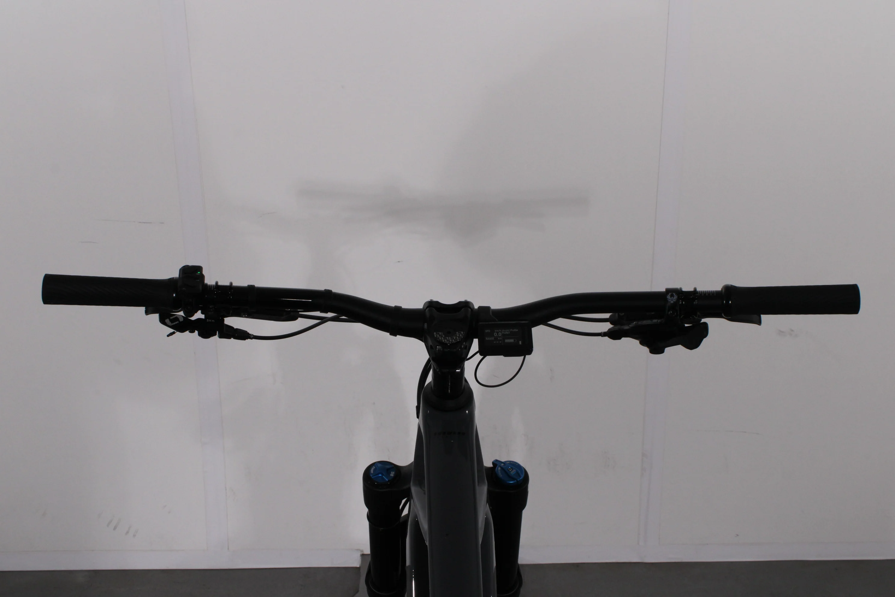 Mondraker Crusher - Image 7