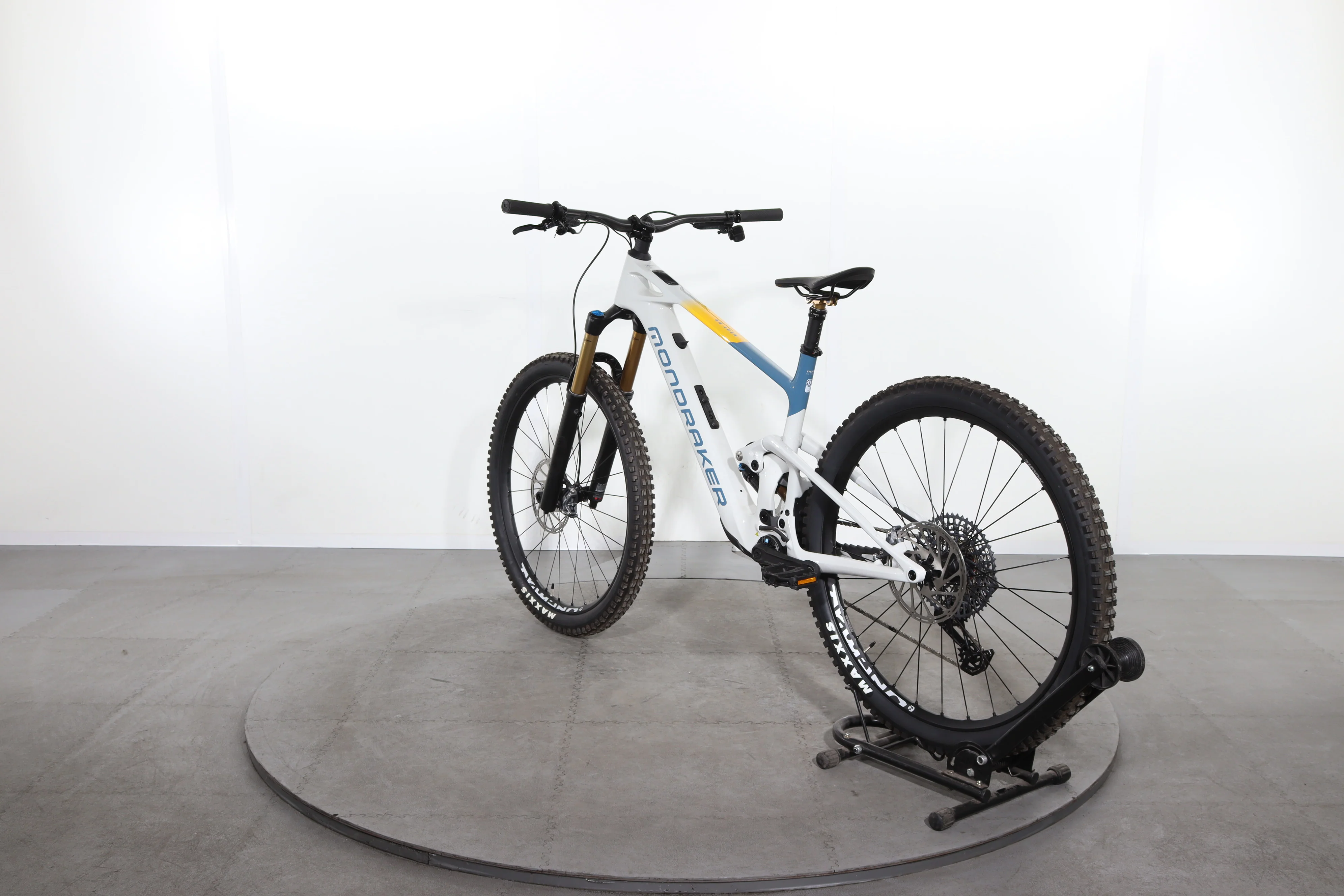 Mondraker Neat RR - Image 5
