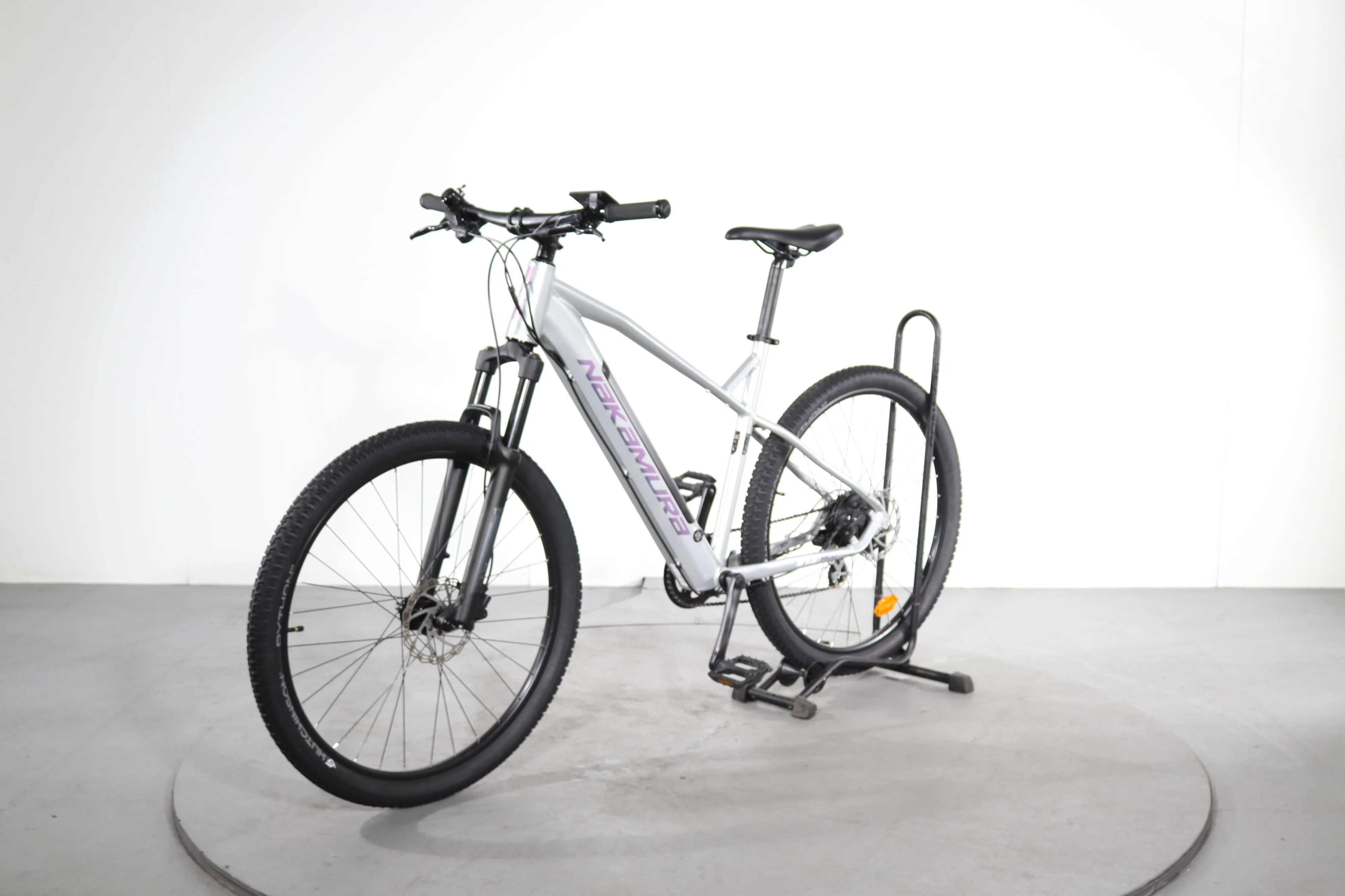 Nakamura E-SUMMIT 700 - Image 3
