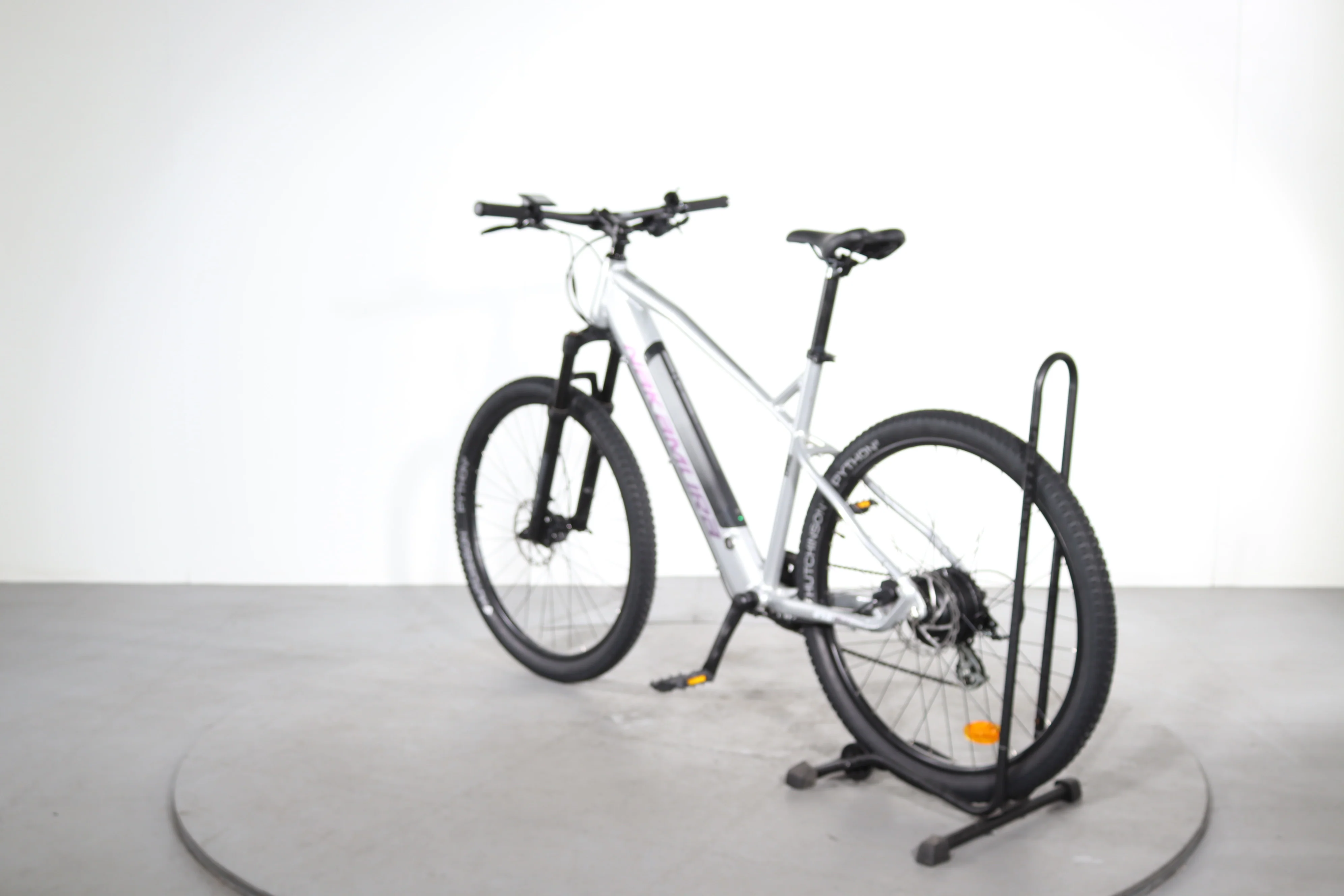 Nakamura E-SUMMIT 700 - Image 5
