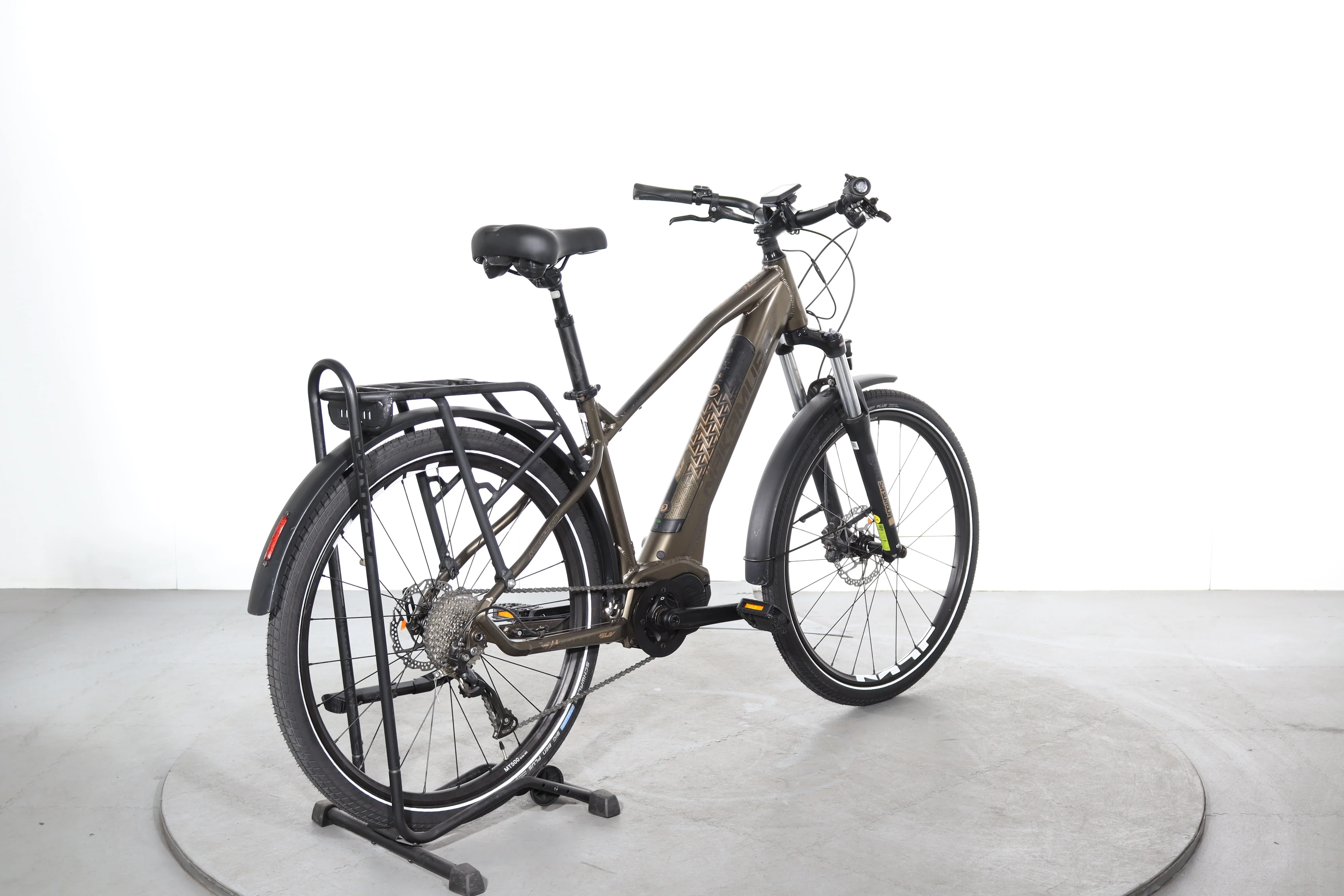 Nakamura E-Summit SUV - Image 6