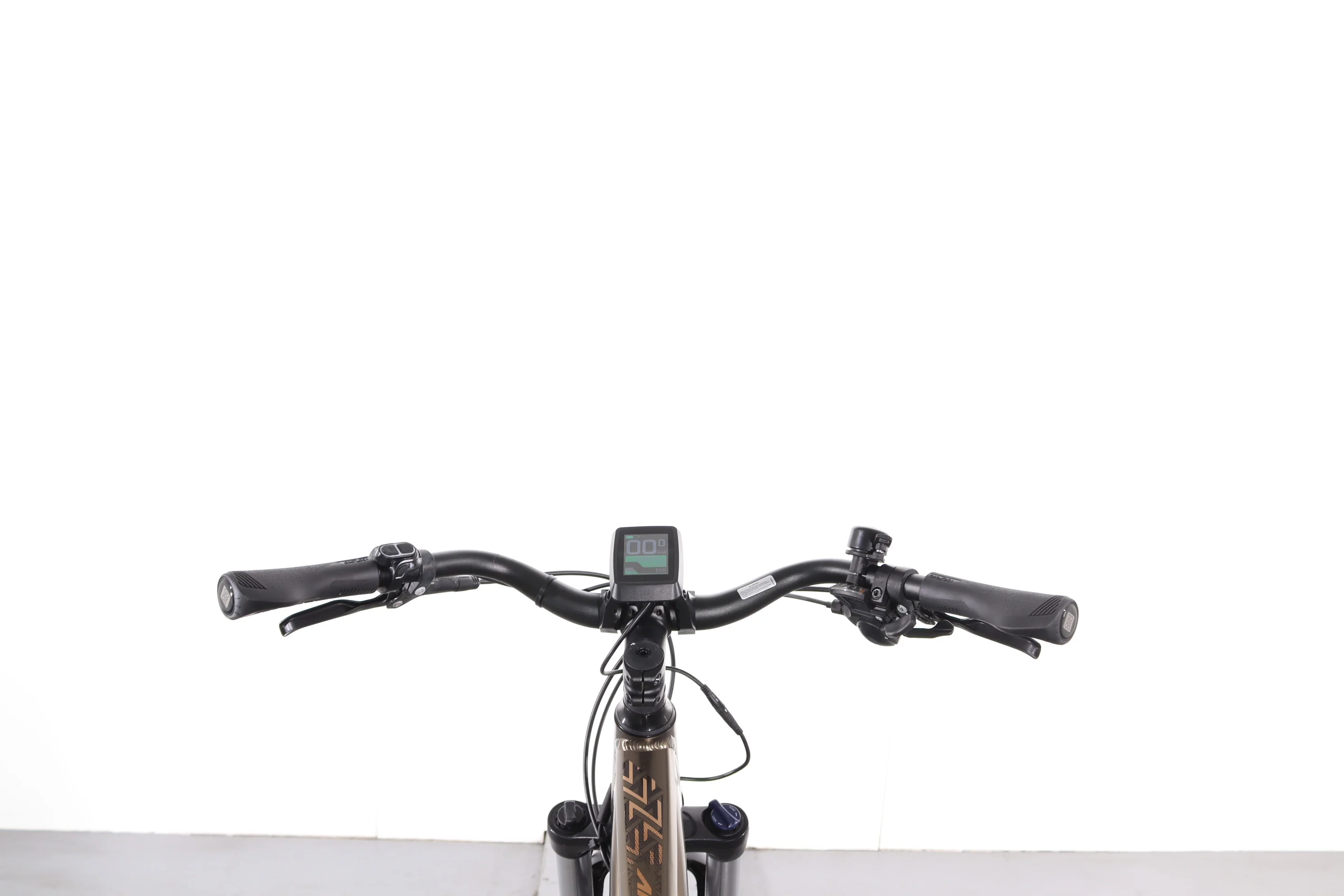 Nakamura E-Summit SUV - Image 7