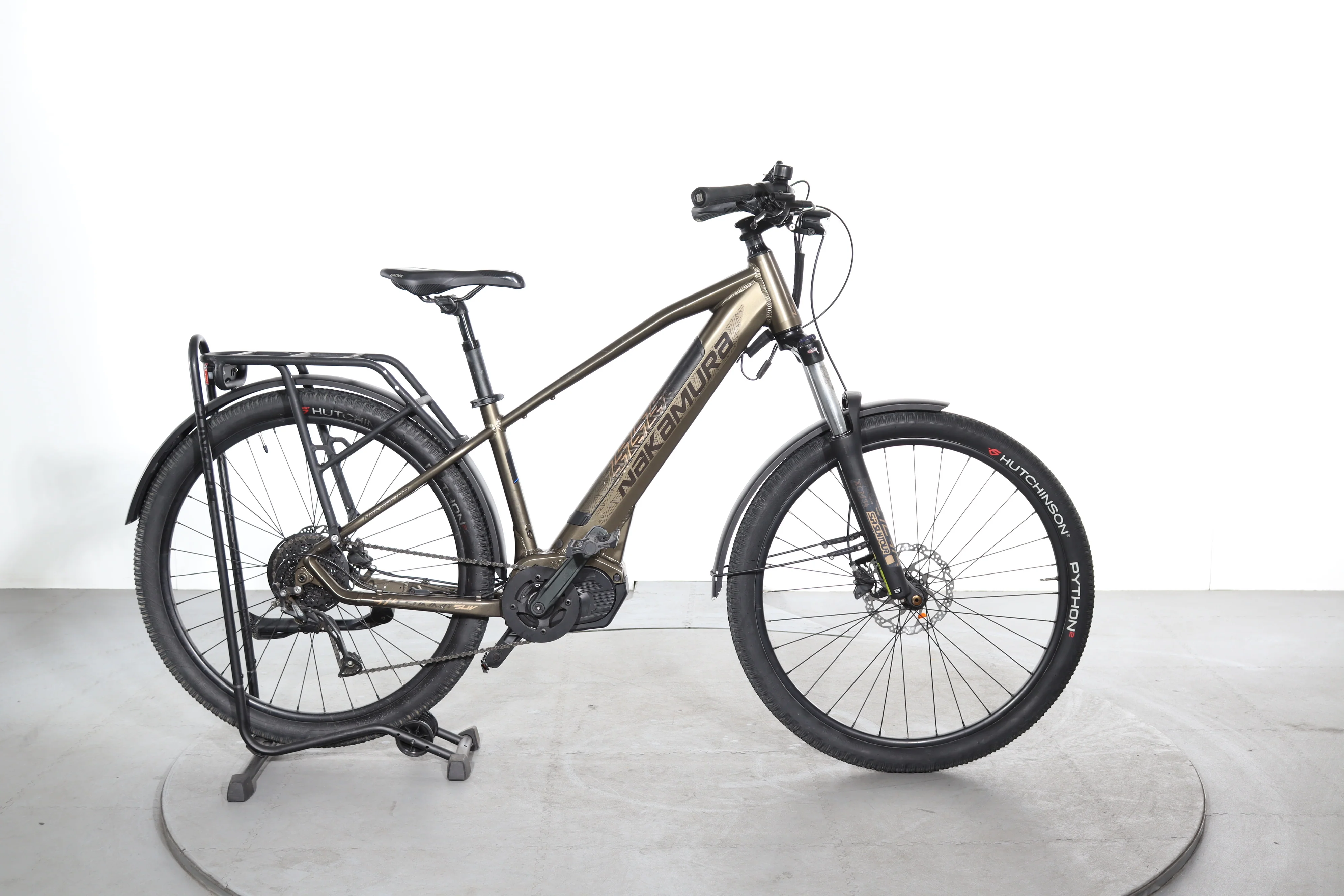 Nakamura E-Summit SUV