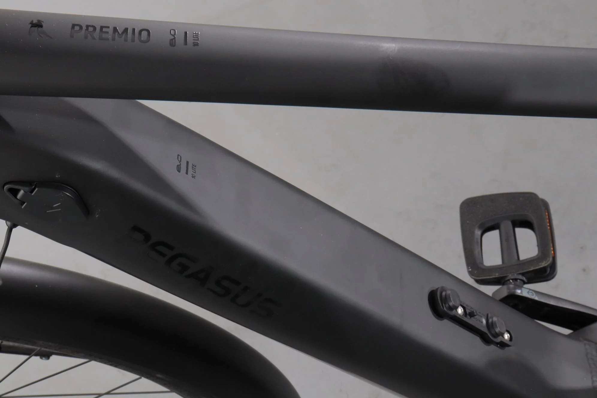 Pegasus Premio EVO 10 Lite - Image 8