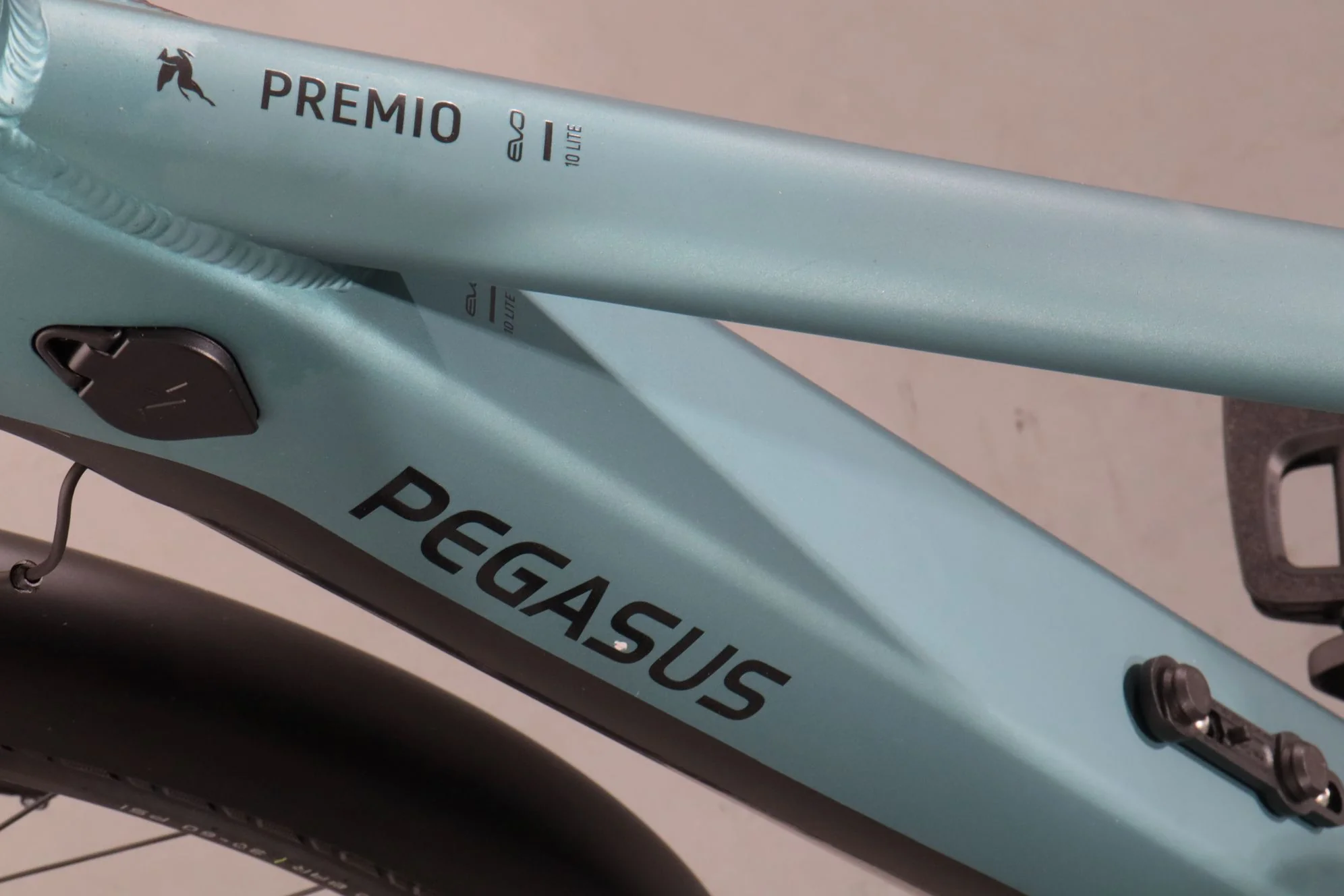 Pegasus Premio EVO 10 Lite - Image 10