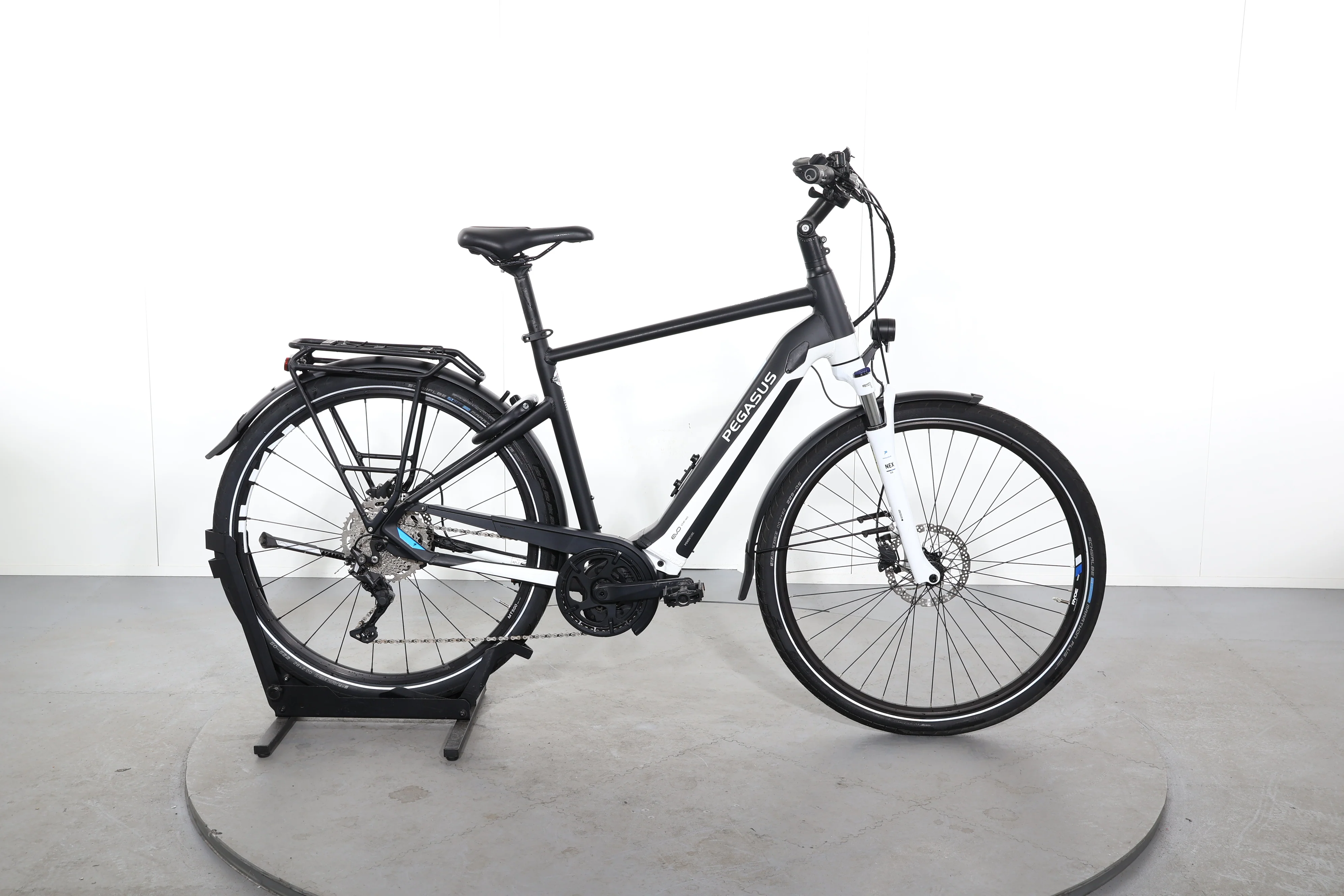 Pegasus Premio EVO 10 Lite