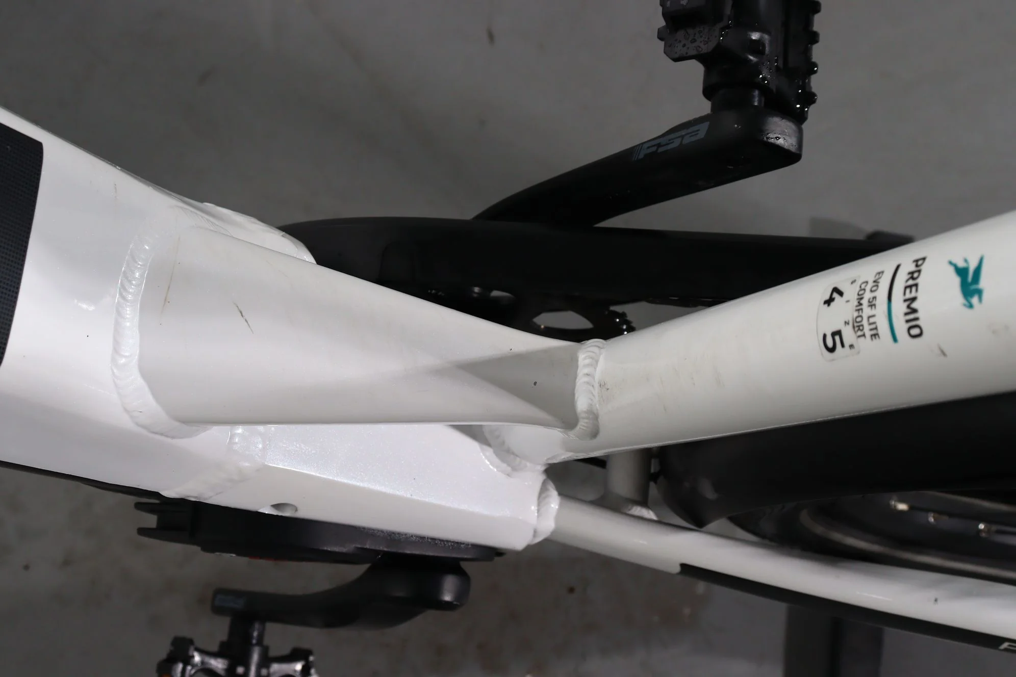 Pegasus Premio EVO 5 Lite Comfort - Image 12