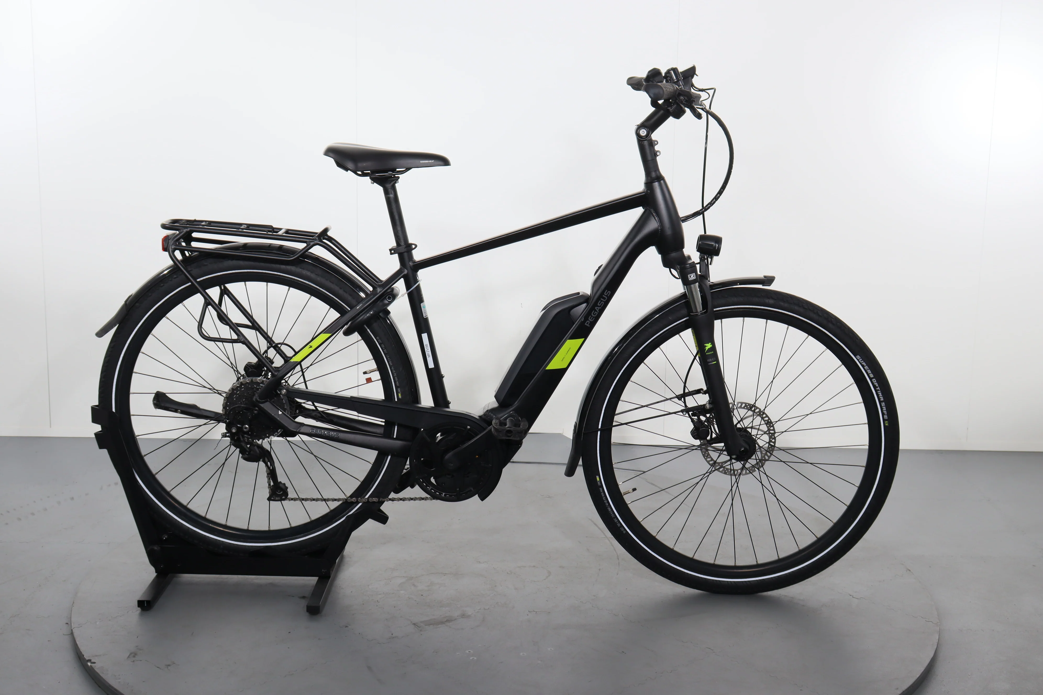 Pegasus Solero E9 Sport