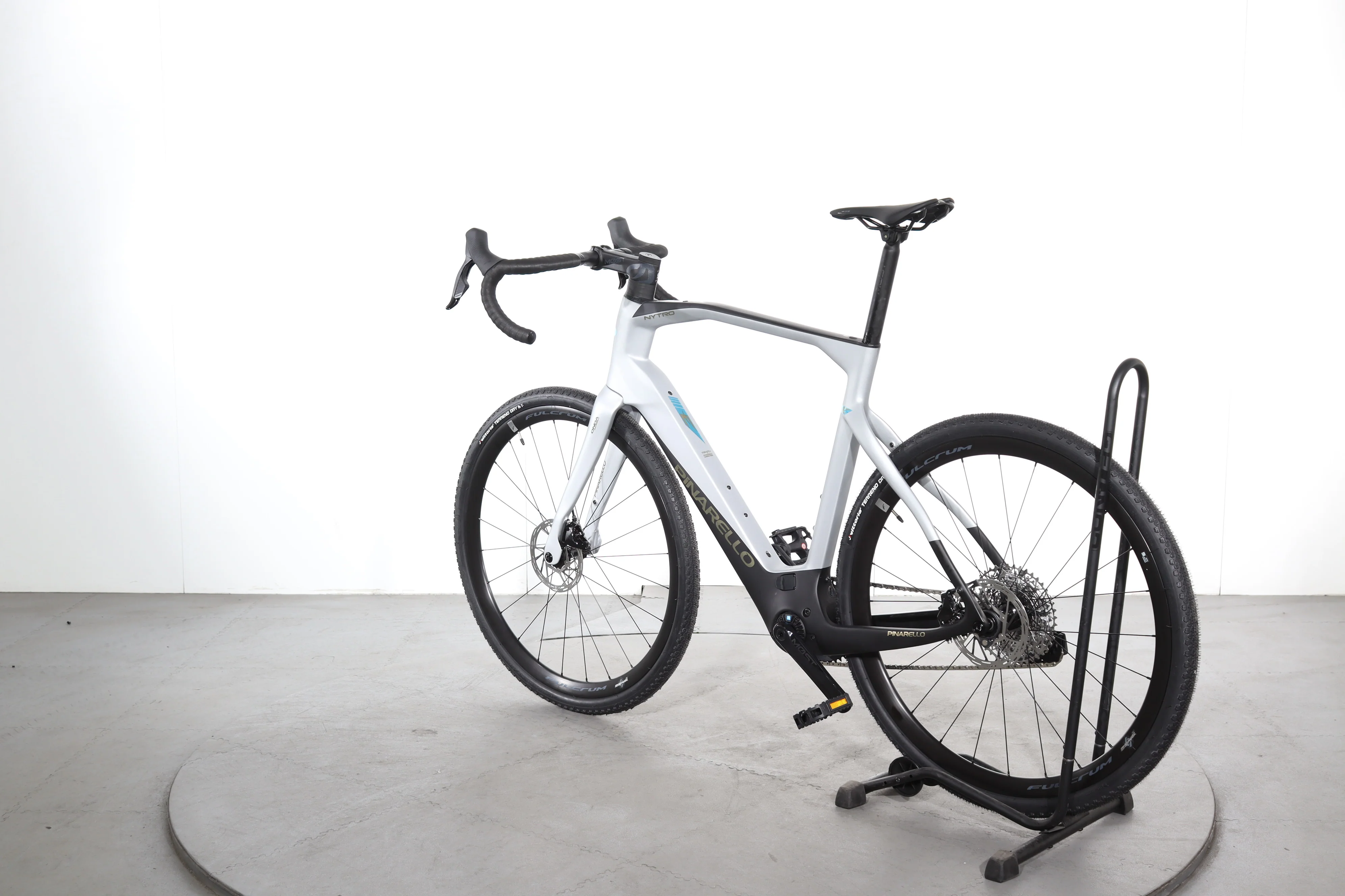 Pinarello NYTRO E5 GRAVEL Carbon - Image 5