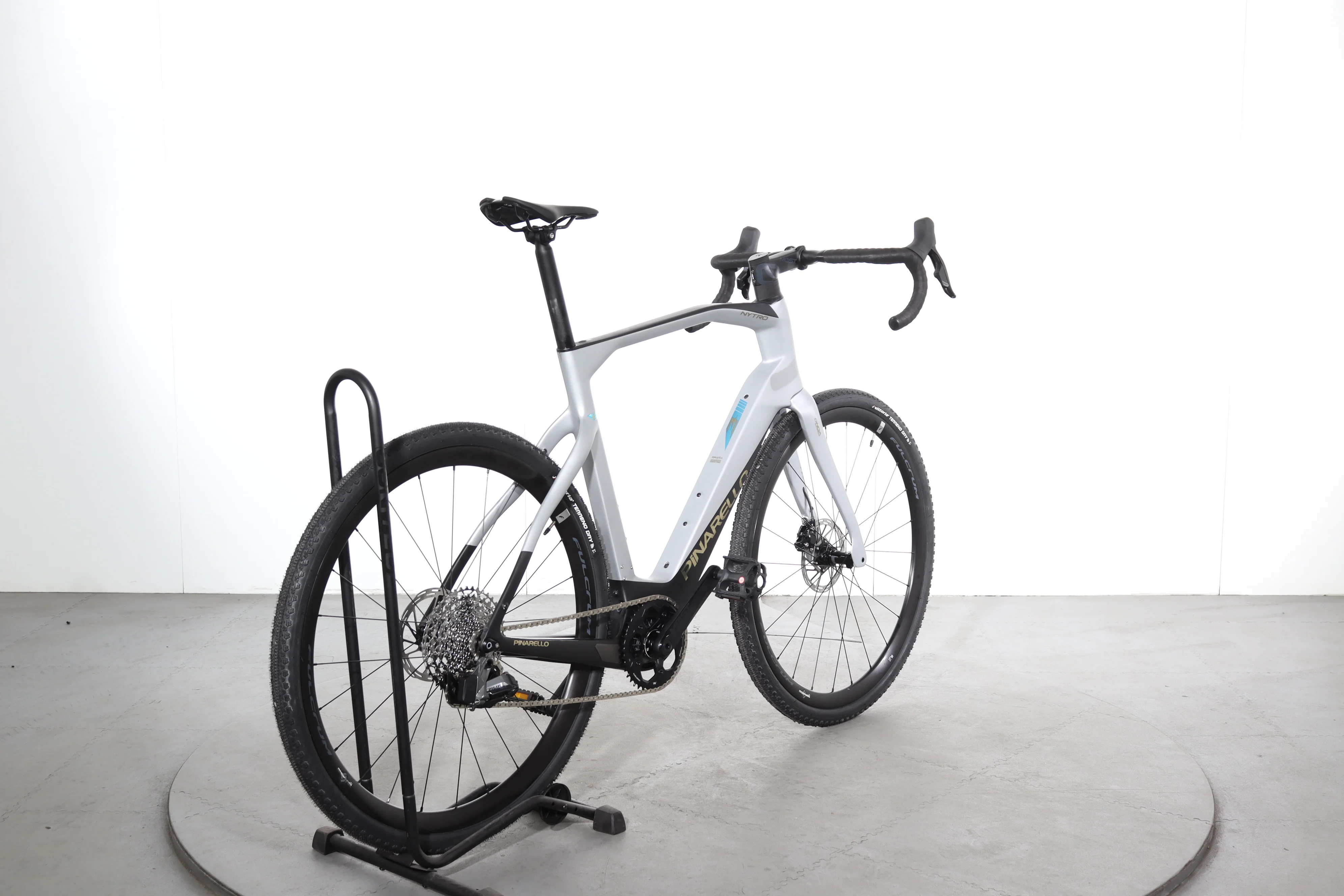 Pinarello NYTRO E5 GRAVEL Carbon - Image 6