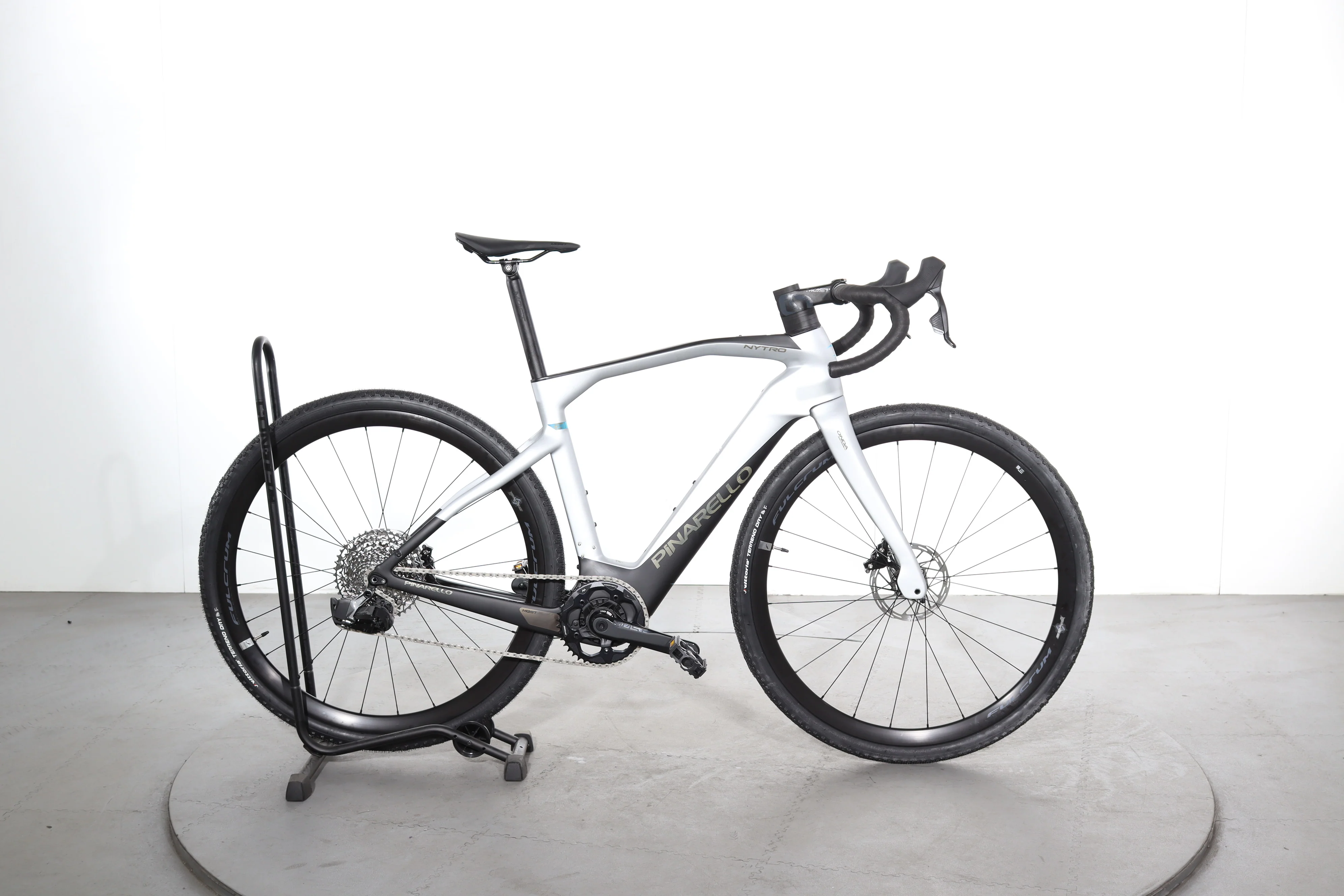 Pinarello NYTRO E5 GRAVEL Carbon