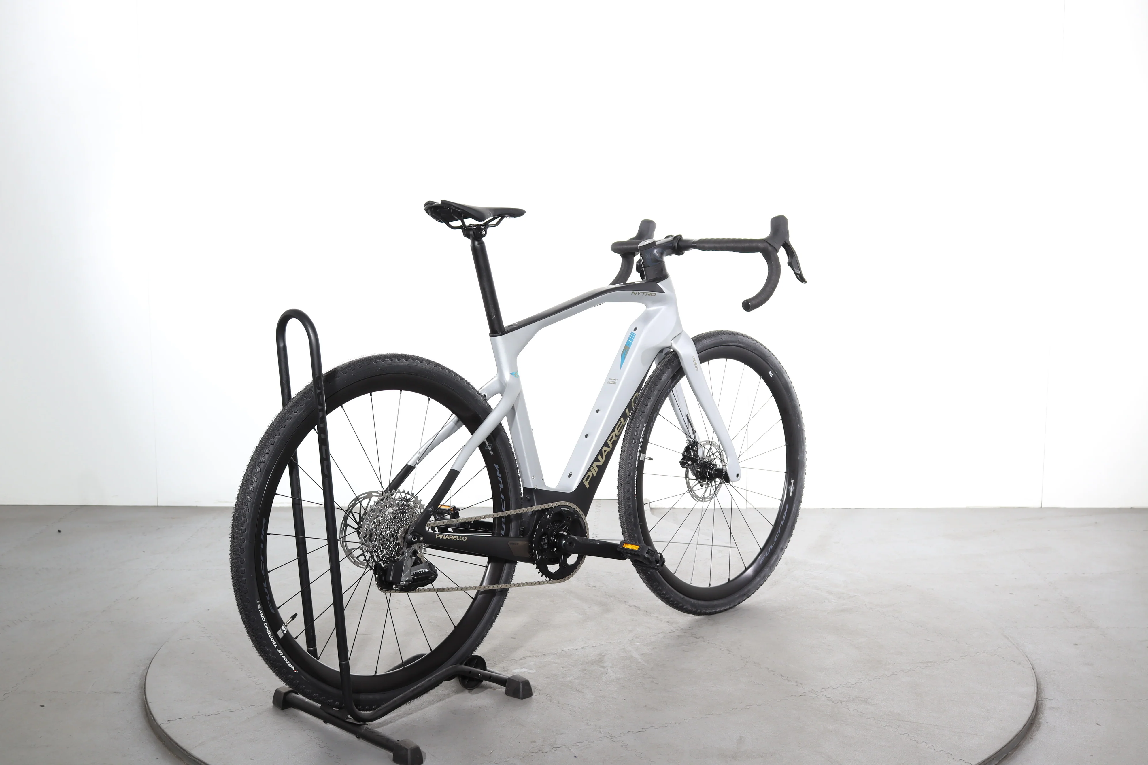 Pinarello NYTRO E5 GRAVEL Carbon - Image 6