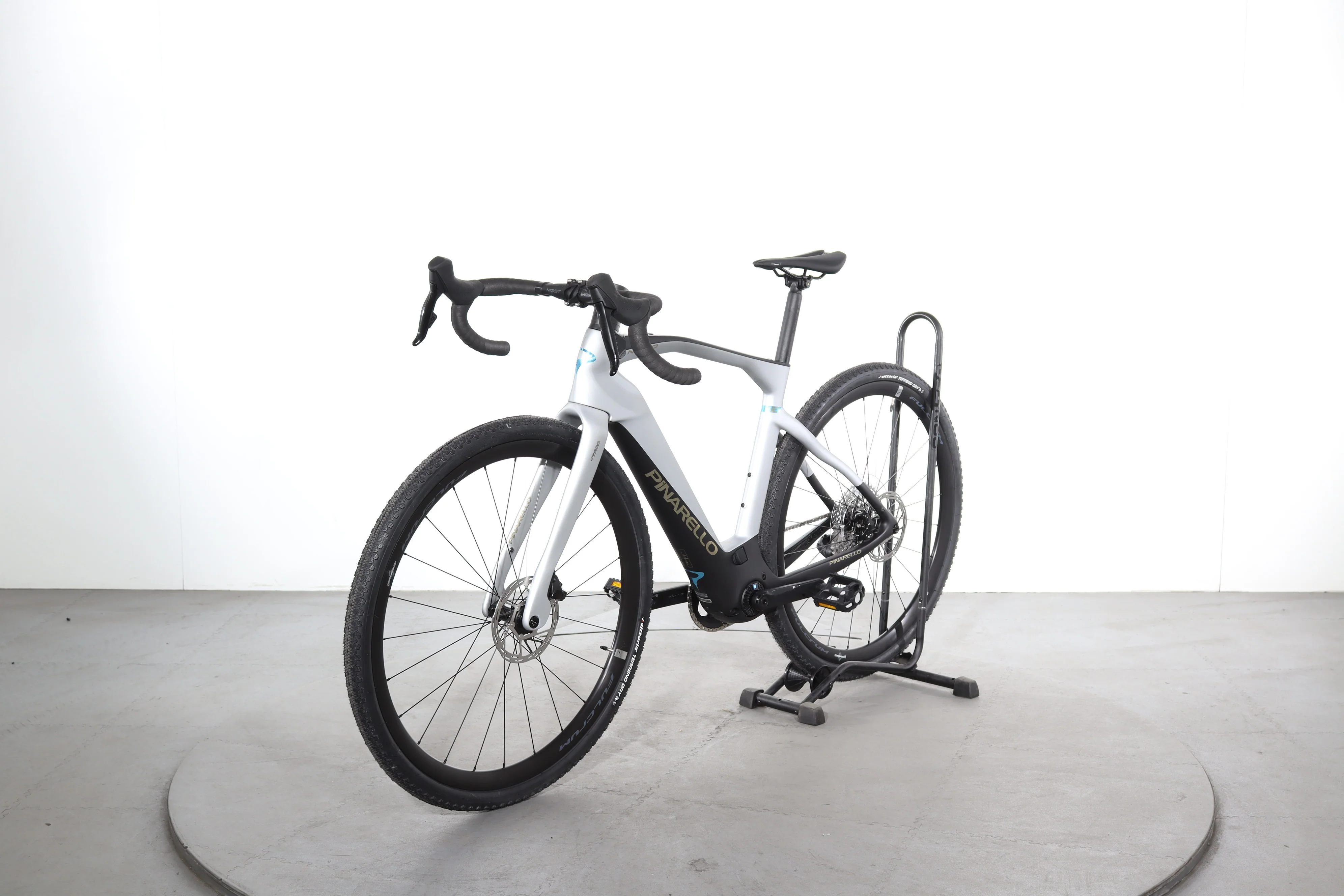 Pinarello NYTRO E5 GRAVEL Carbon - Image 3