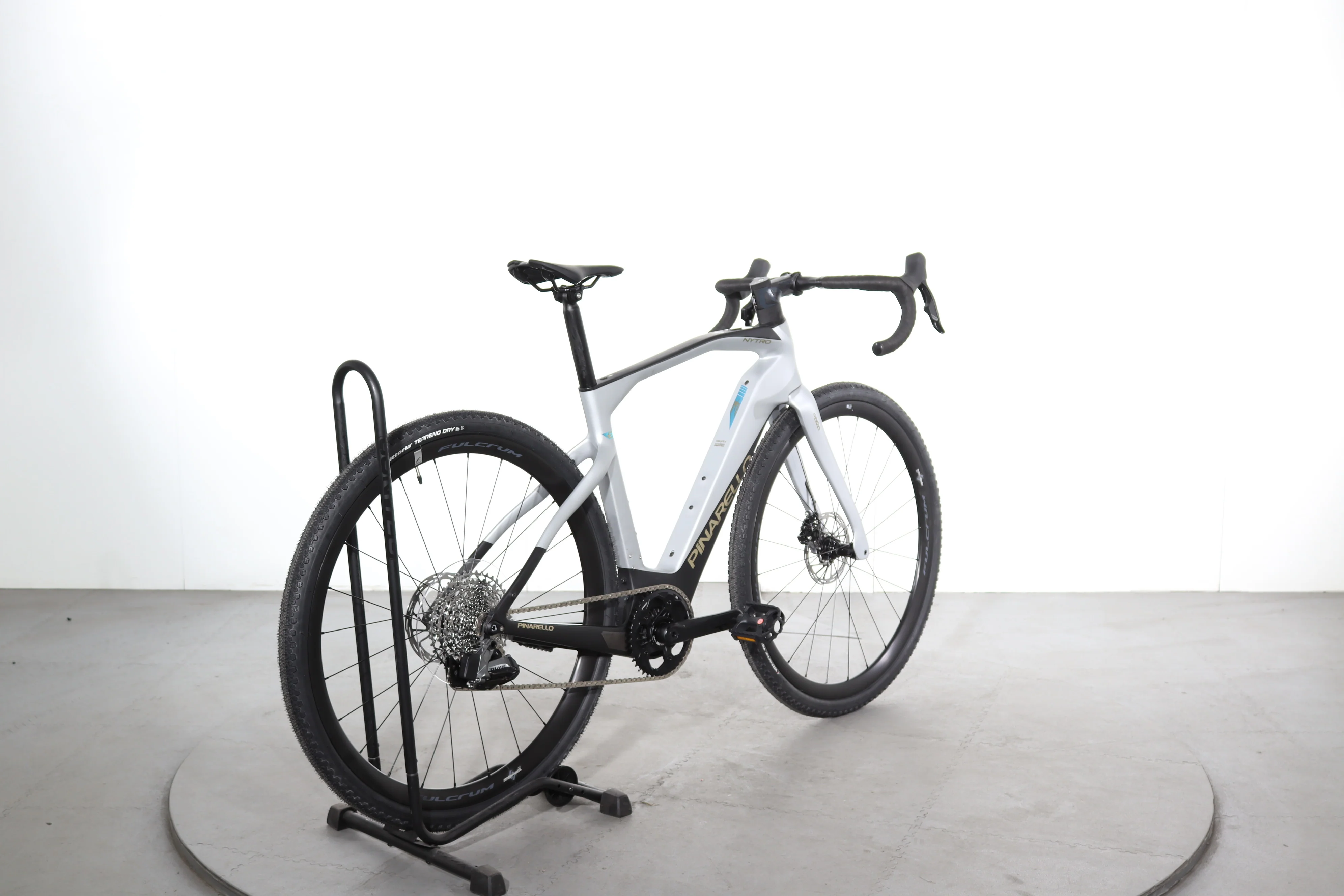 Pinarello NYTRO E5 GRAVEL Carbon - Image 6