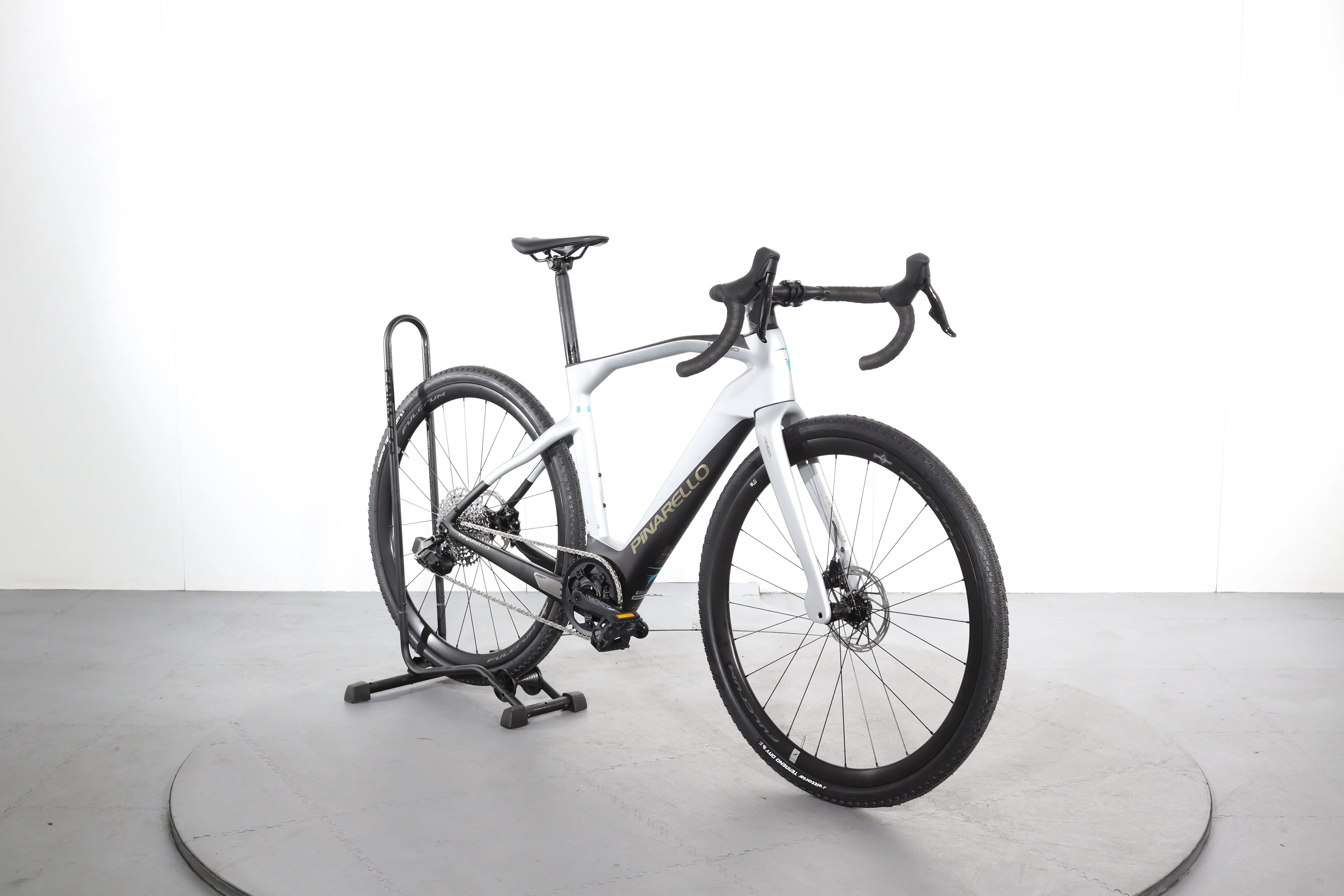 Pinarello Nytro E5 Gravel Carbon - Image 2