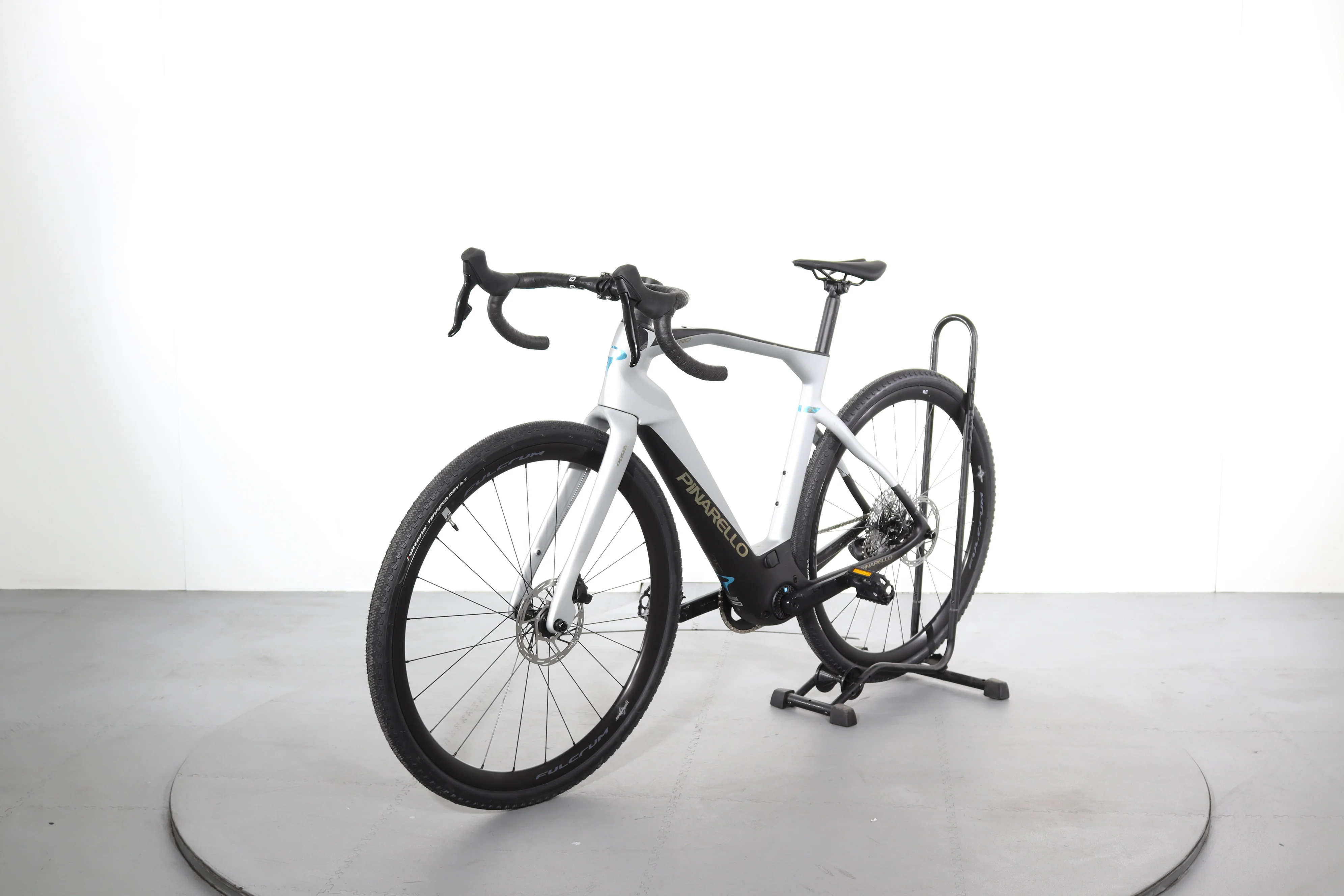 Pinarello NYTRO E5 GRAVEL Carbon - Image 3