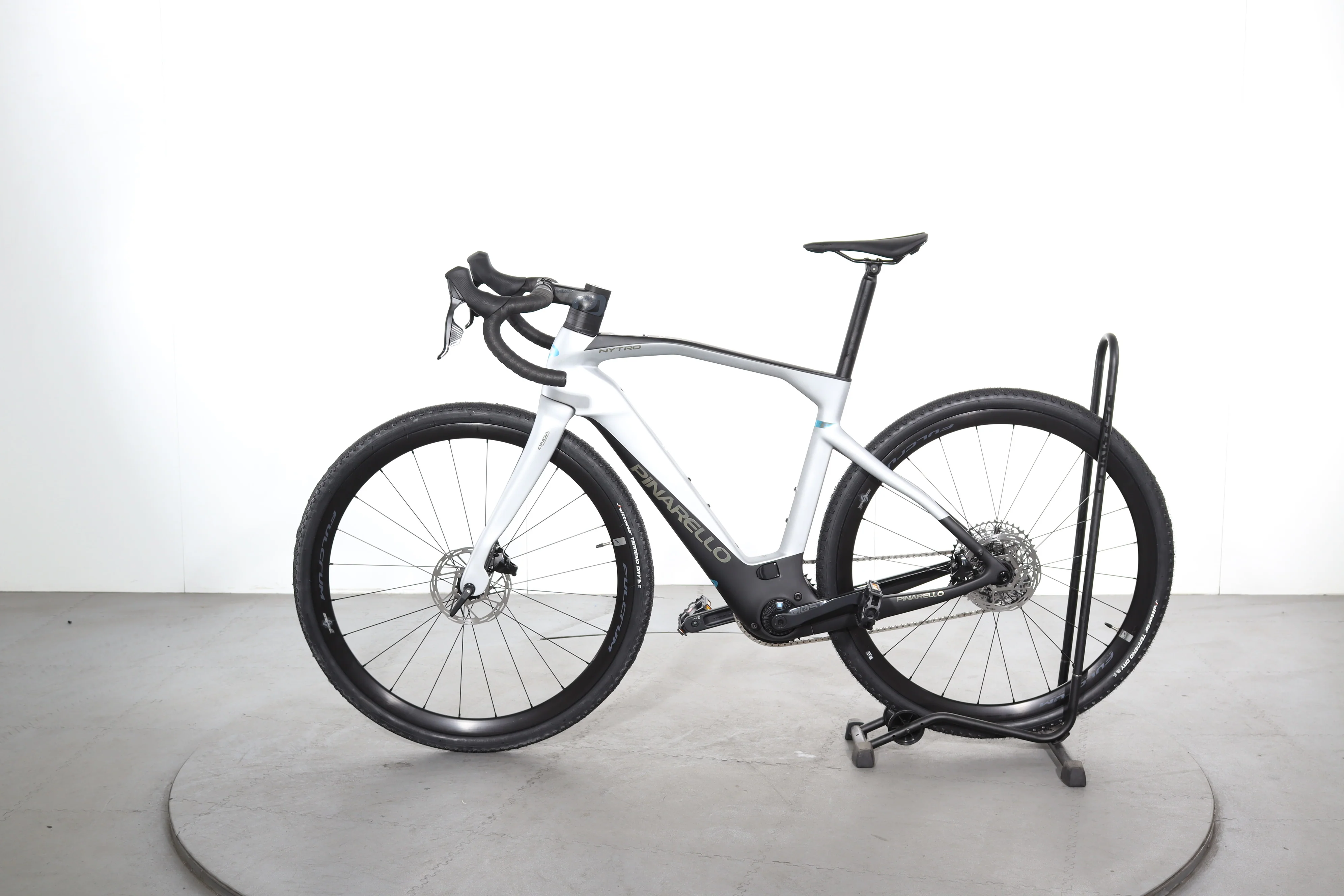 Pinarello NYTRO E5 GRAVEL Carbon - Image 4