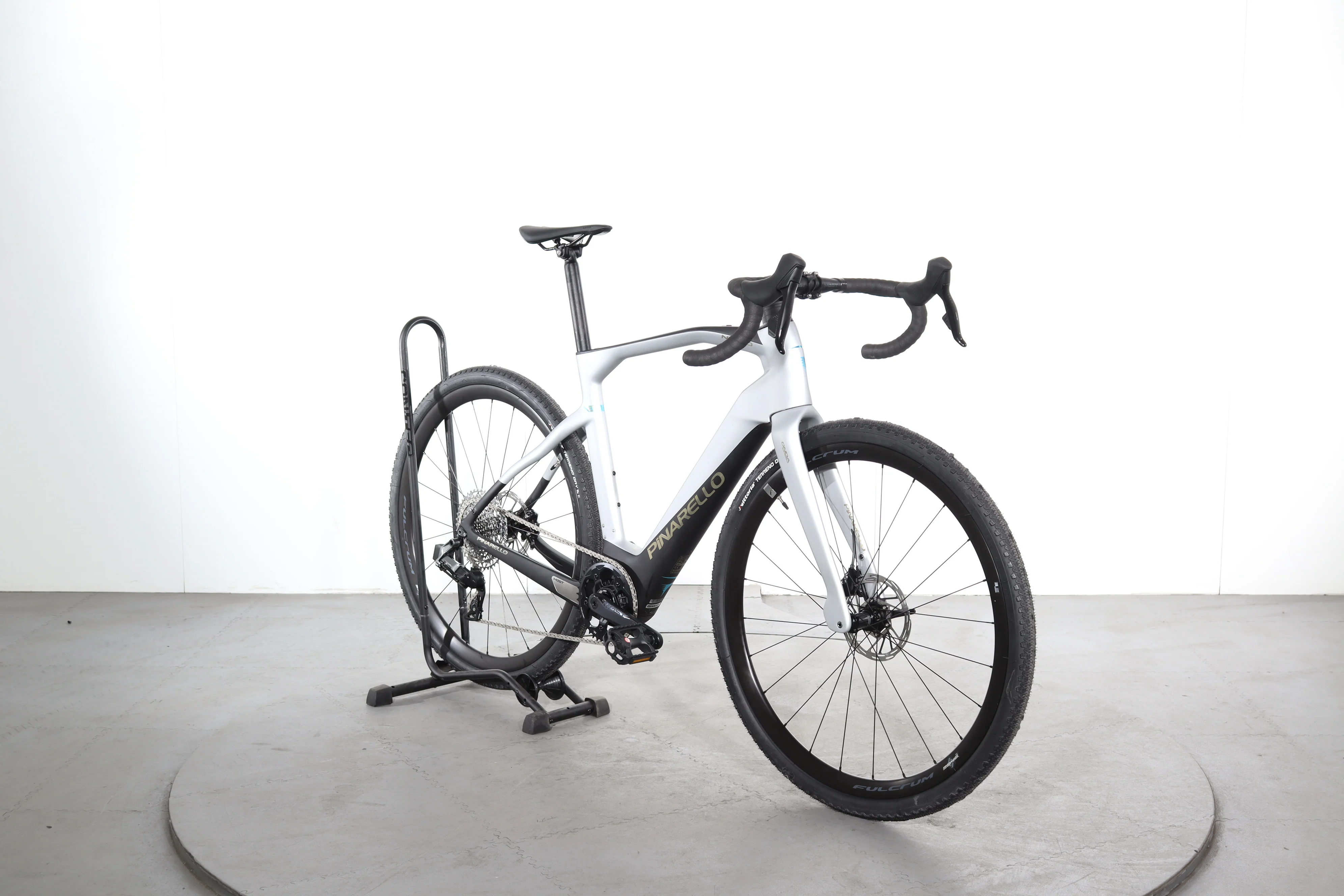 Pinarello NYTRO E5 GRAVEL Carbon - Image 2