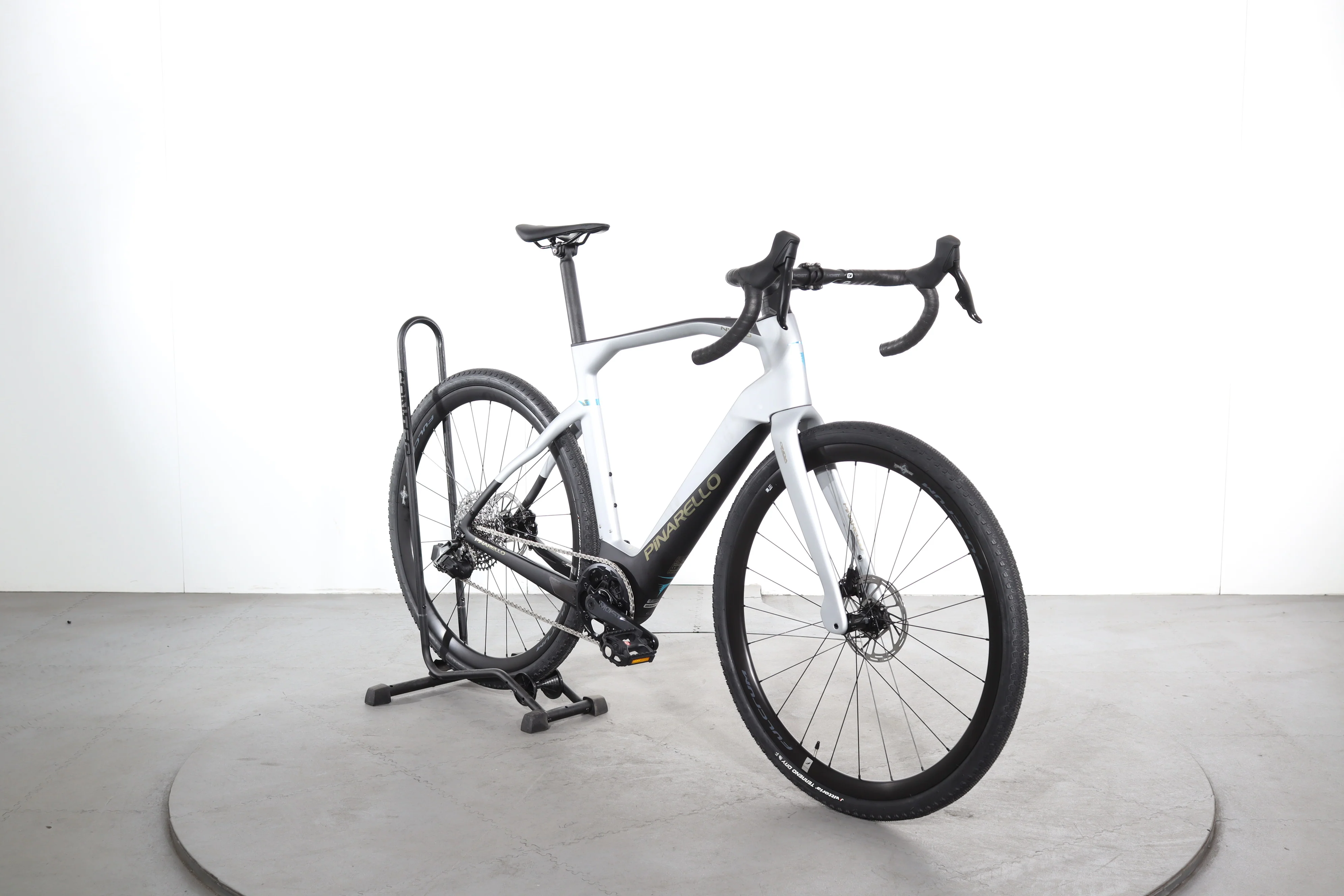 Pinarello NYTRO E5 GRAVEL Carbon - Image 2