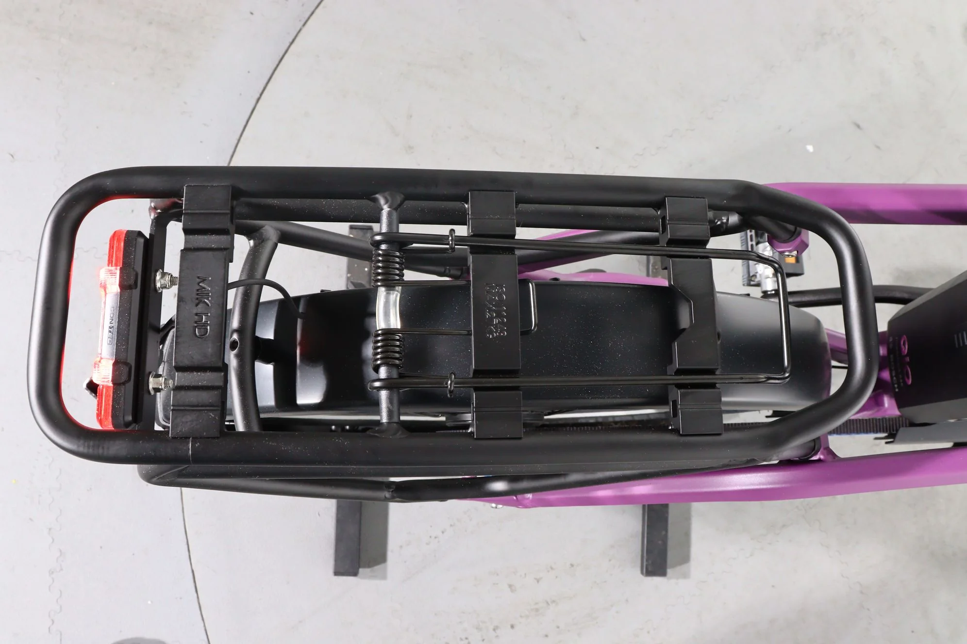 QIO Eins P-5 - Image 9