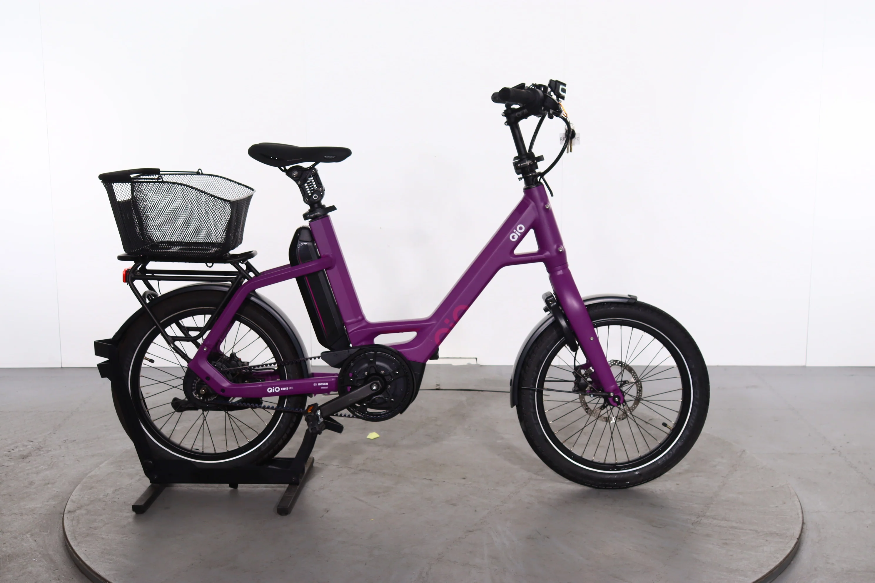 QIO Eins P-E