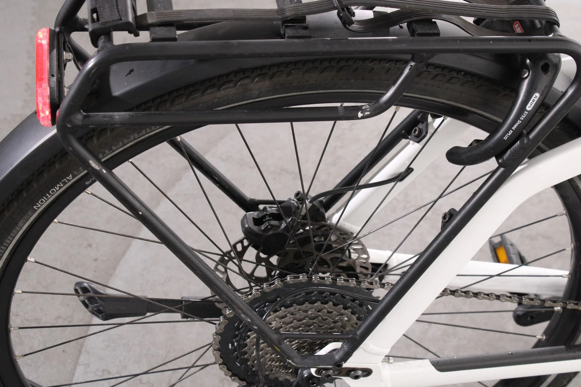 Riese & Müller Charger 4 Mixte Touring - Image 9