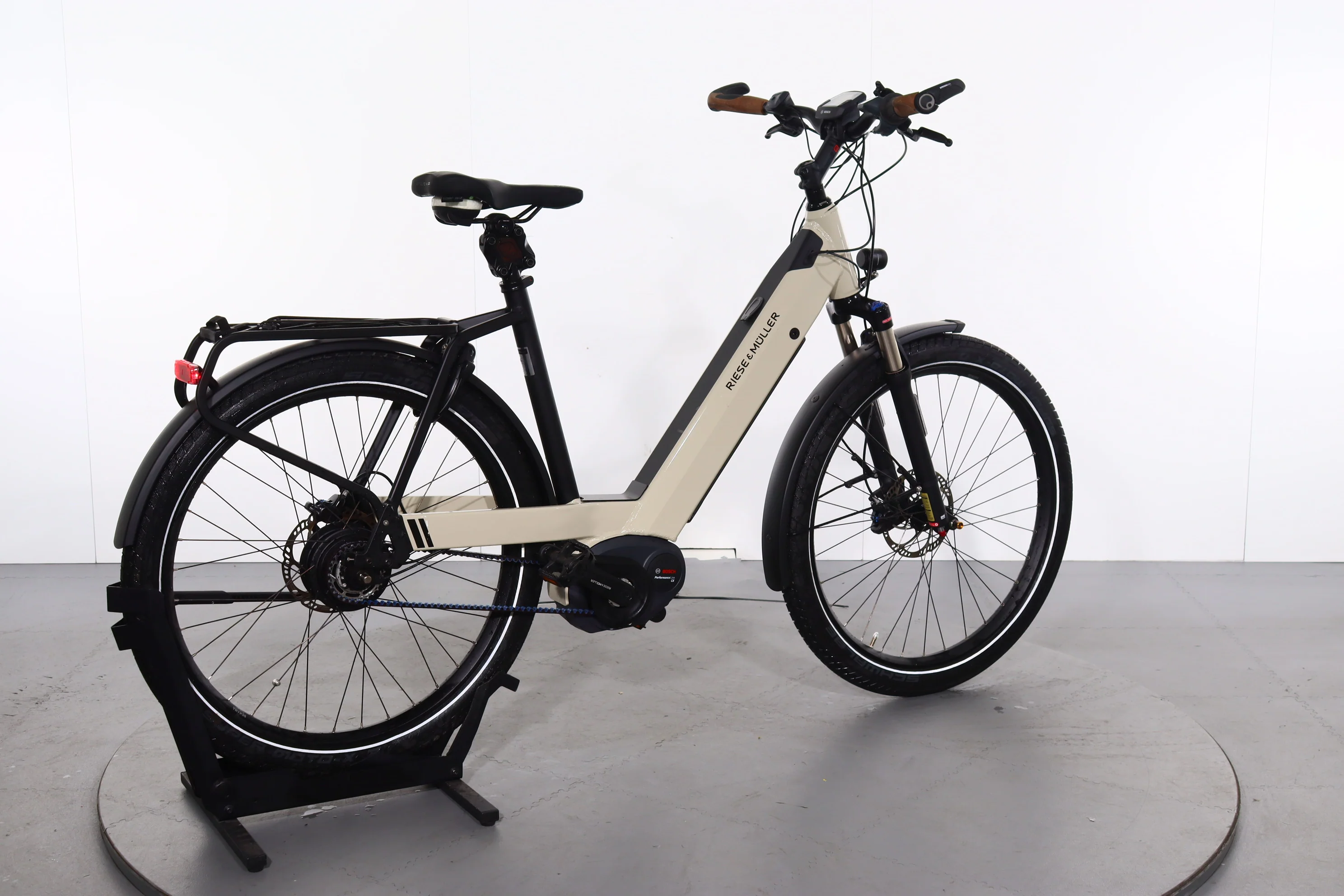 Riese & Müller Nevo GT Vario - Image 2