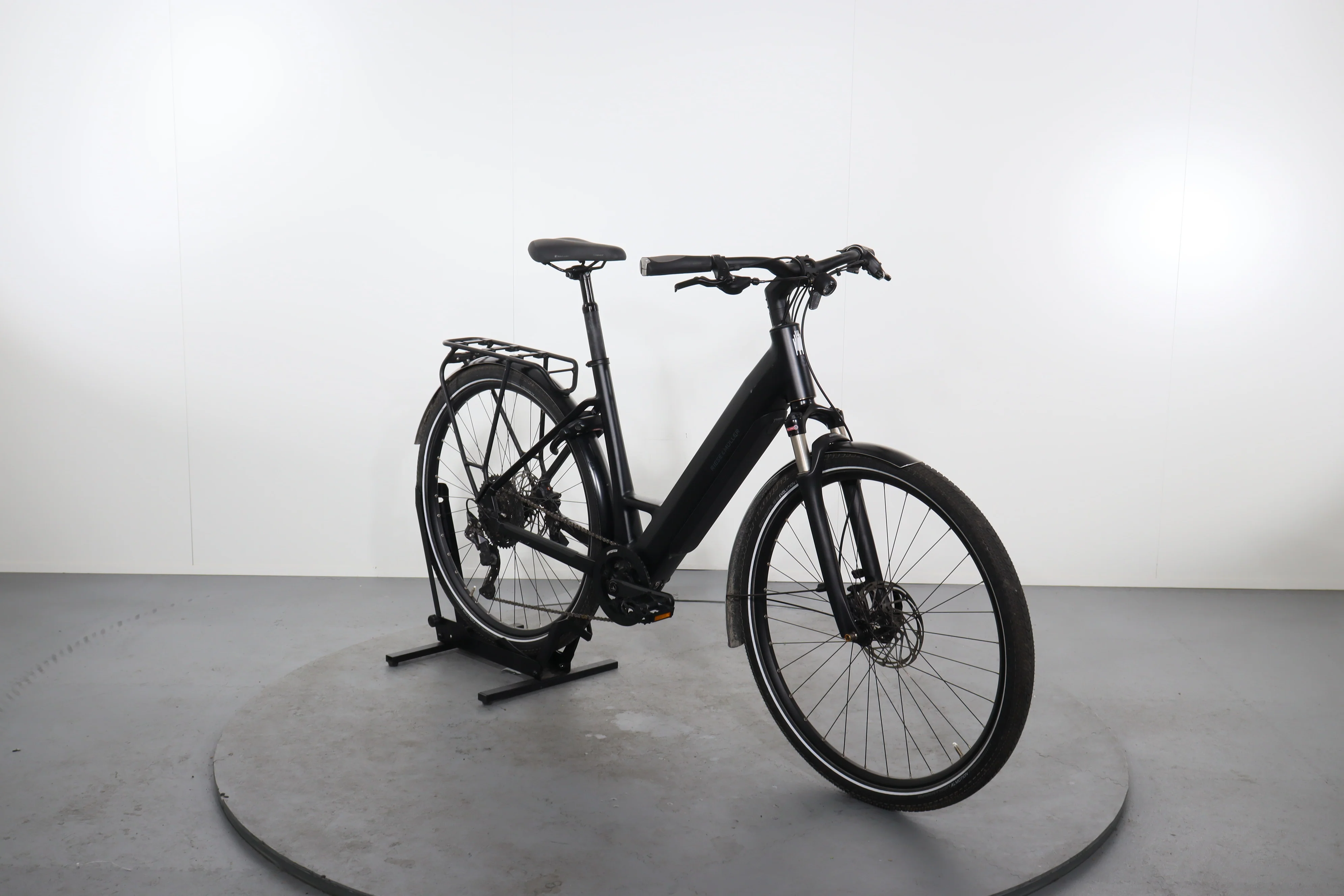 Riese & Müller Six Touring - Image 2