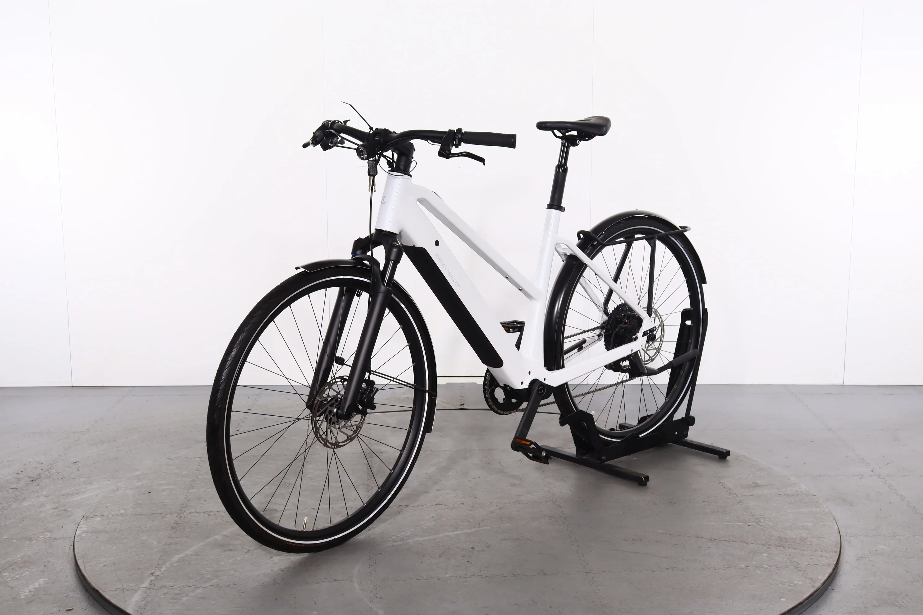 Riese & Müller UBN Seven Touring - Image 3
