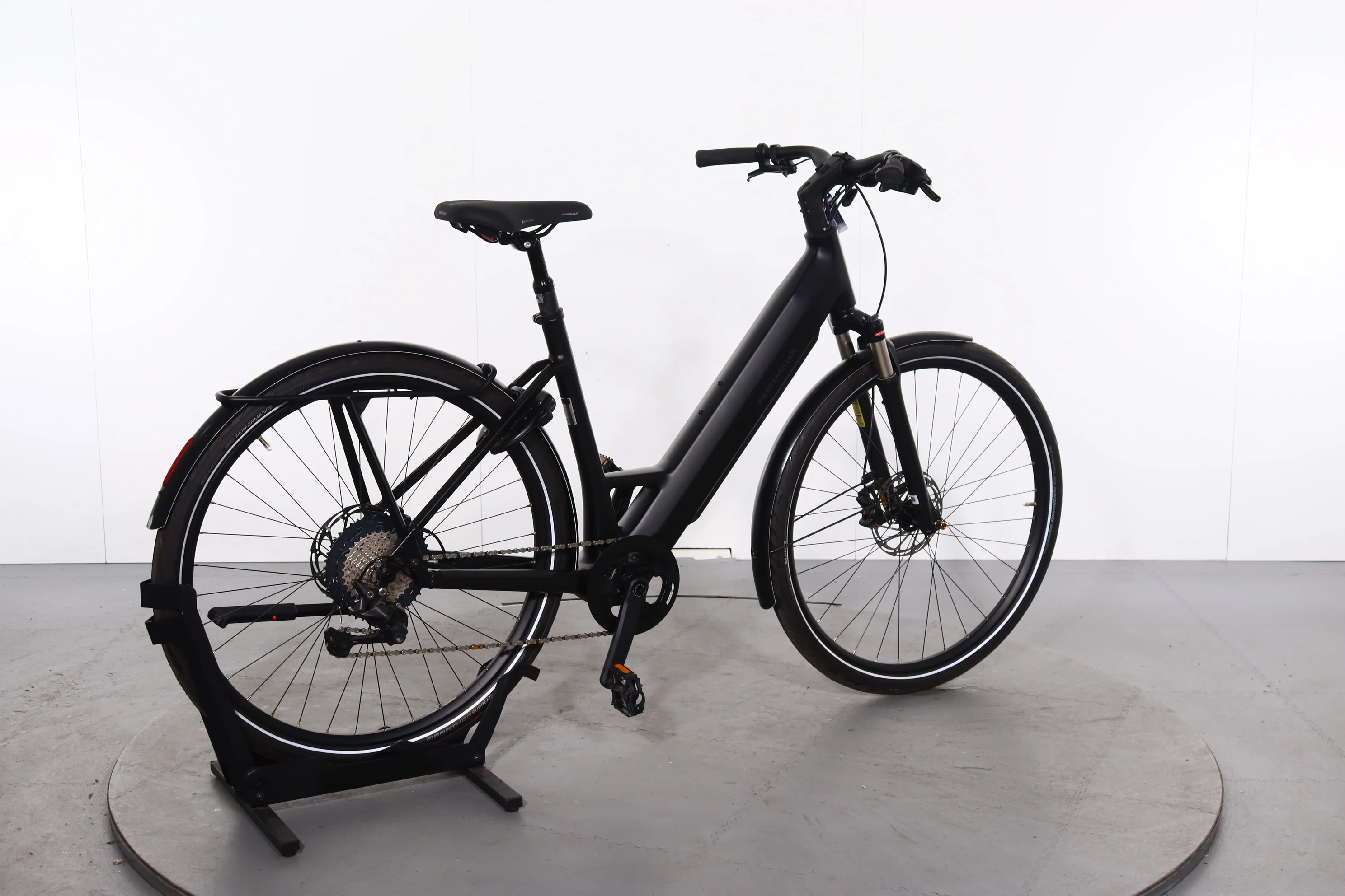 Riese & Müller UBN Six touring - Image 2