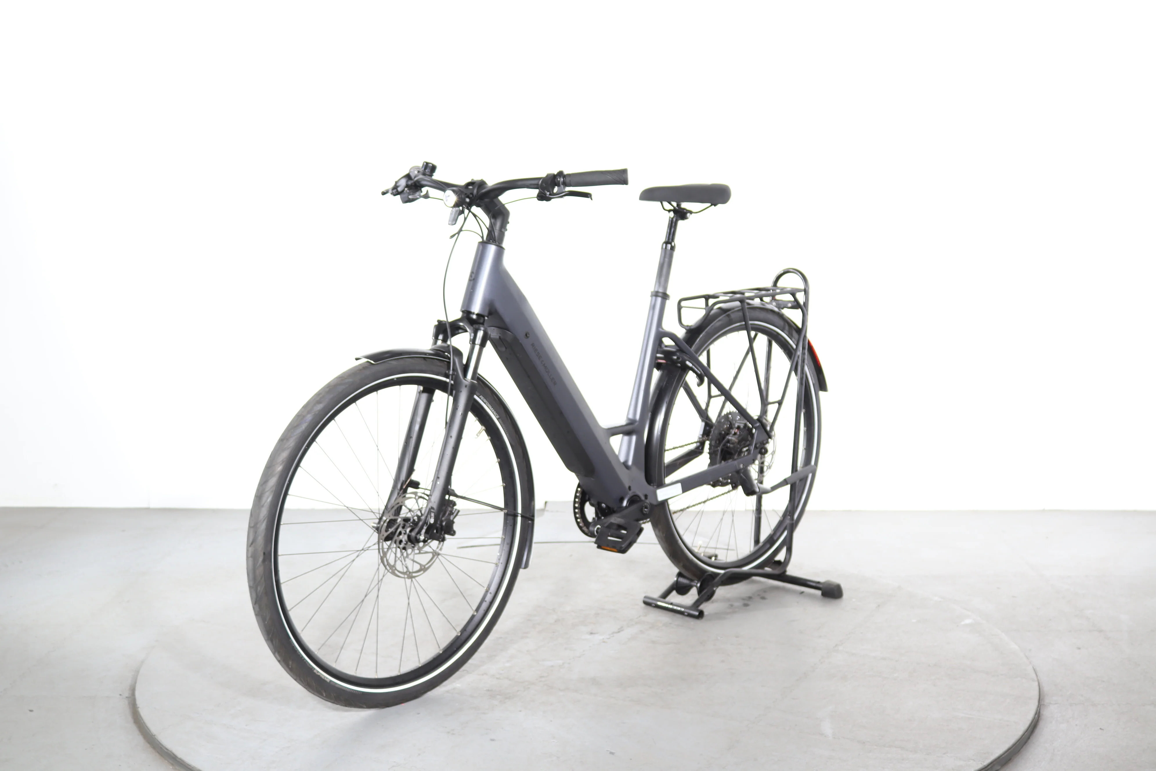 Riese & Müller UBN Six touring - Image 3