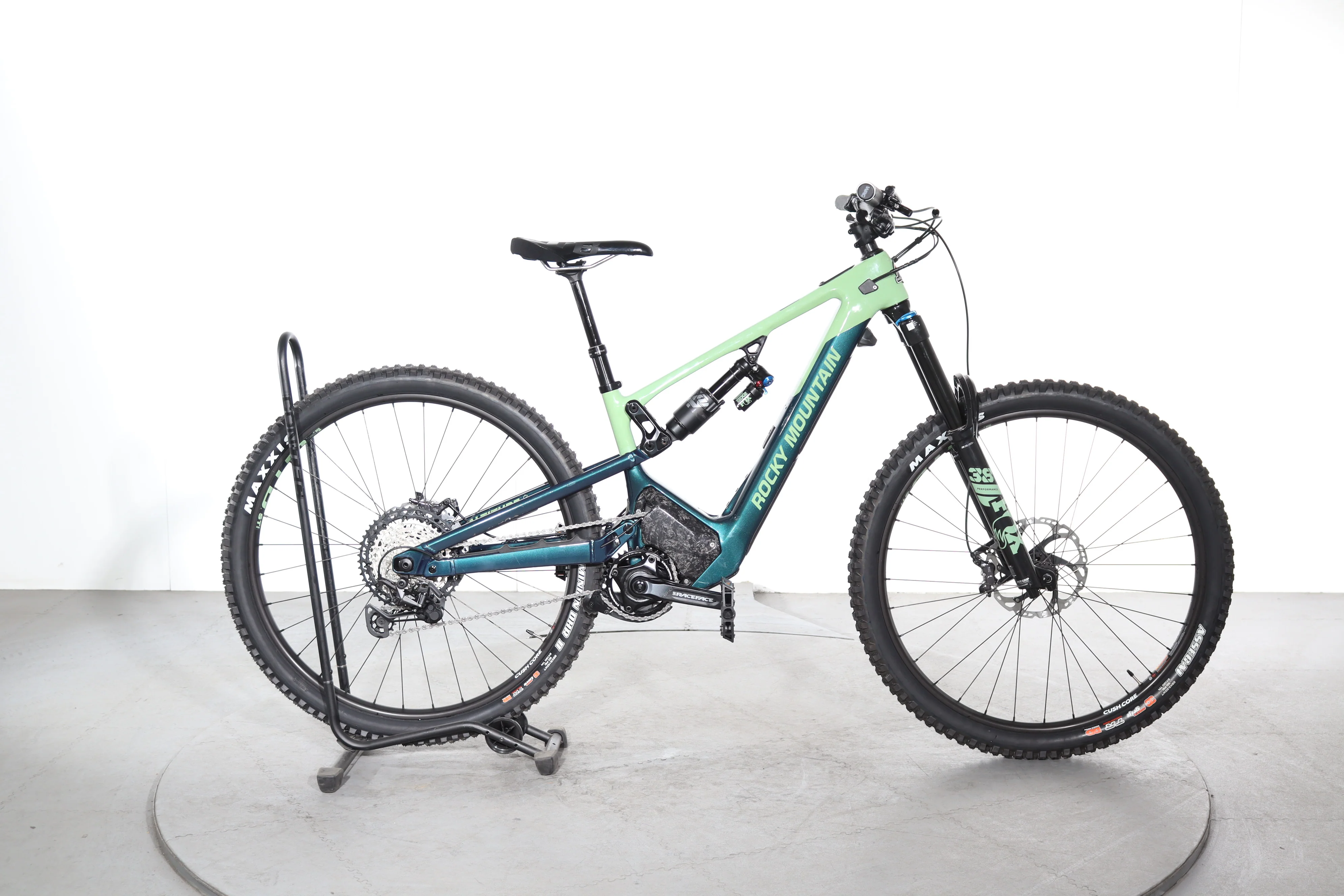 Rocky Mountain Altitude Powerplay Carbon 70