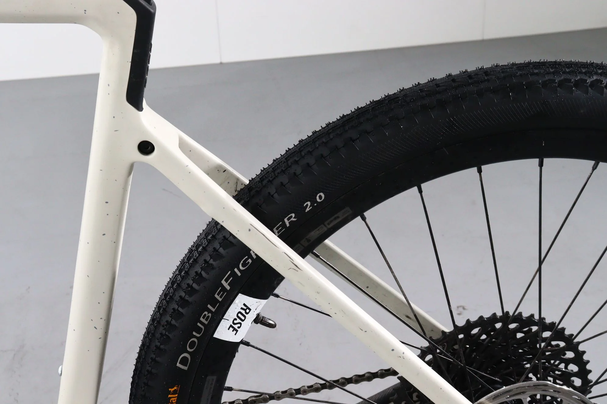 Rose BACKROAD AXS Mullet Build - Image 11