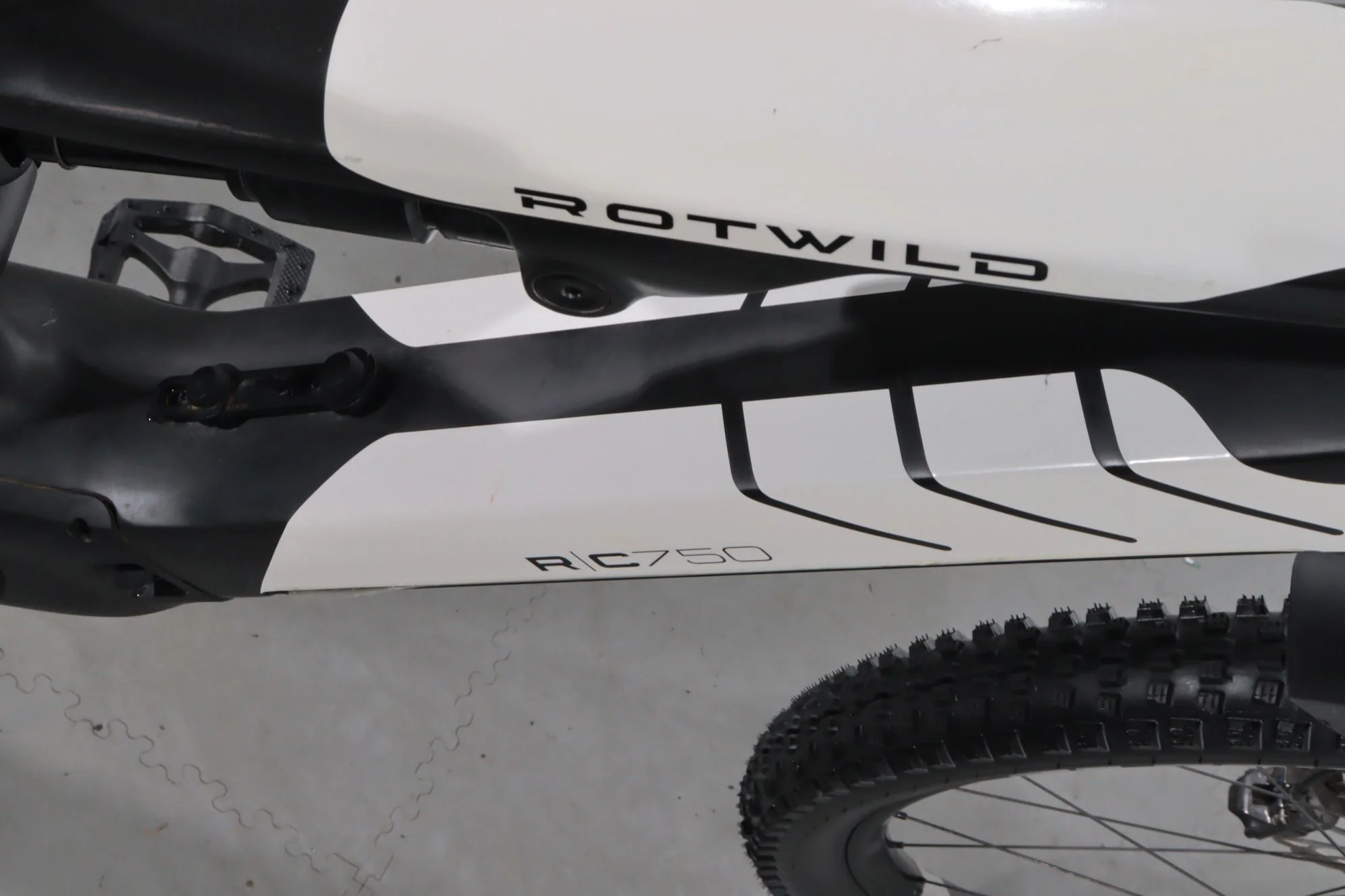 Rotwild R.C 750 Core - Image 10