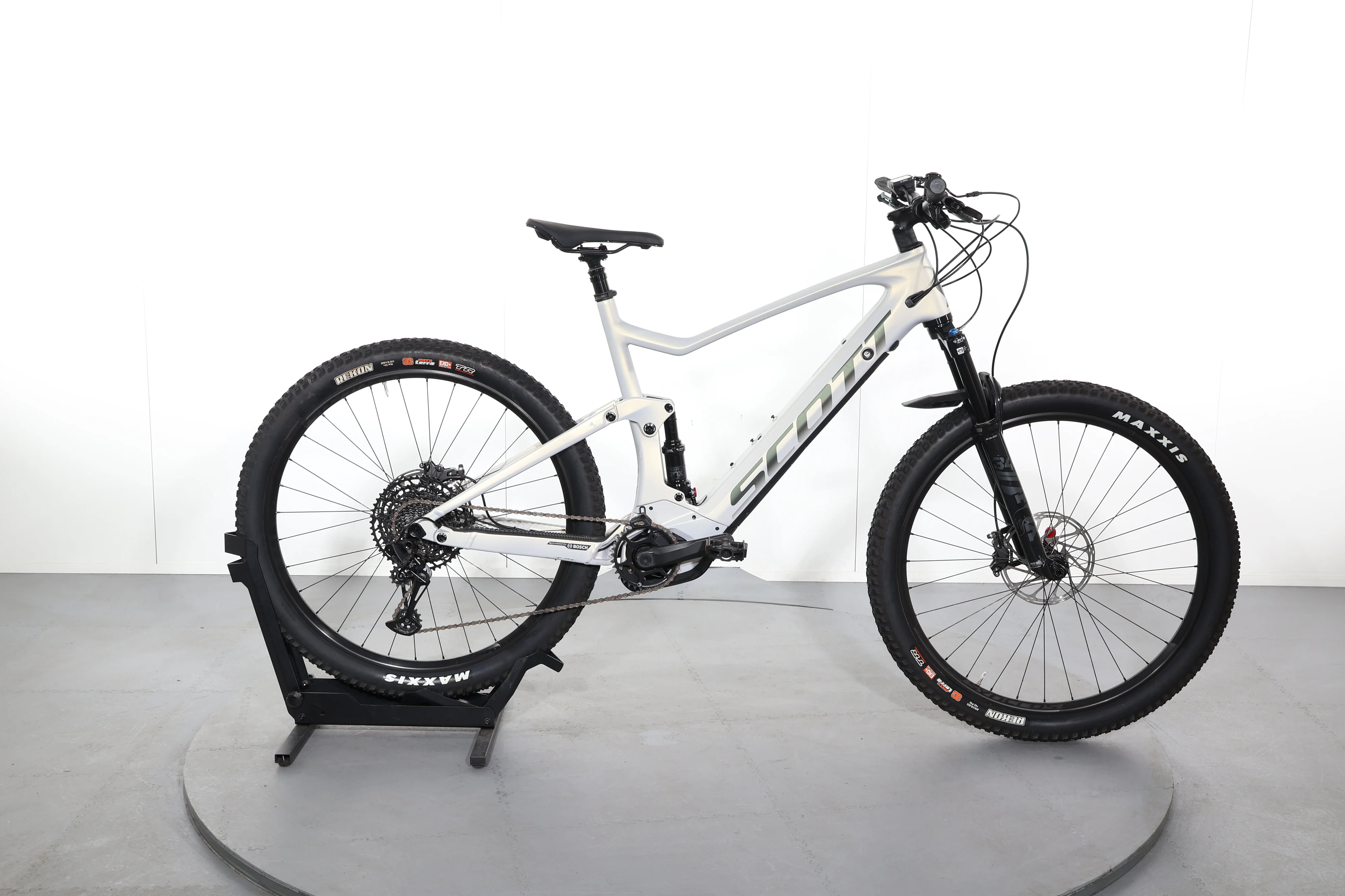 Scott Strike eRide 910