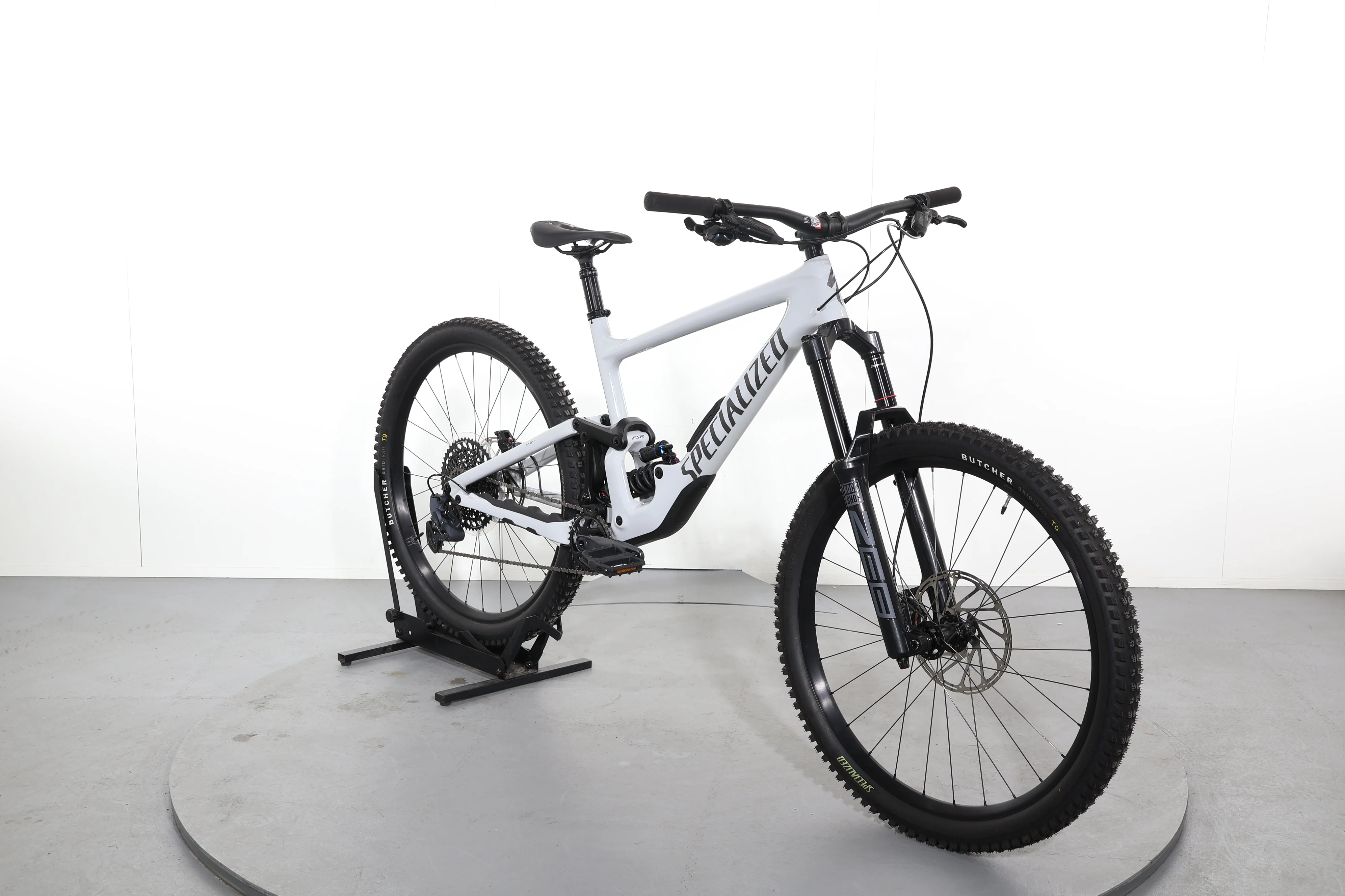 Specialized Enduro Comp - Image 2