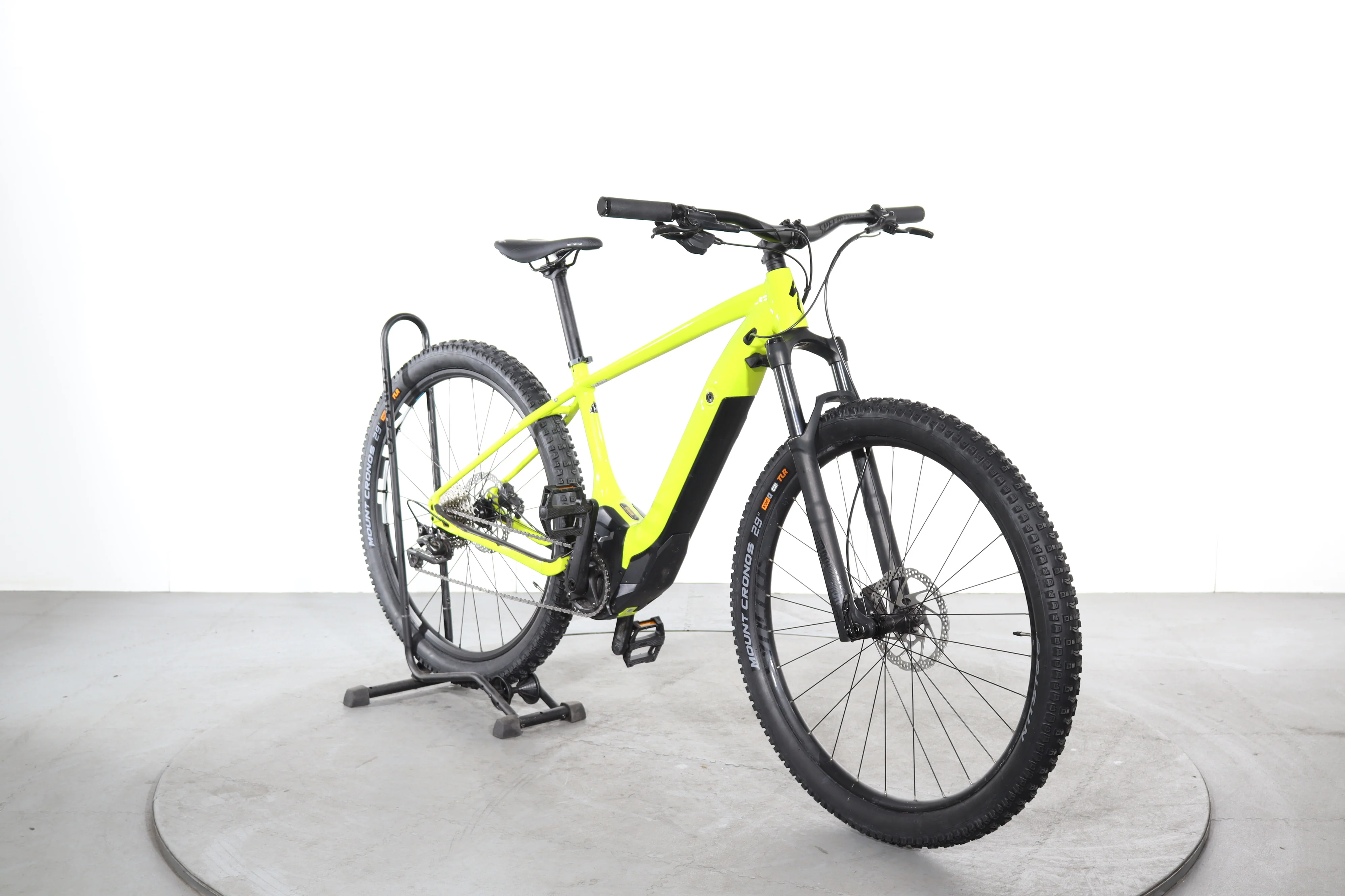Specialized Turbo Levo Hardtail - Image 2