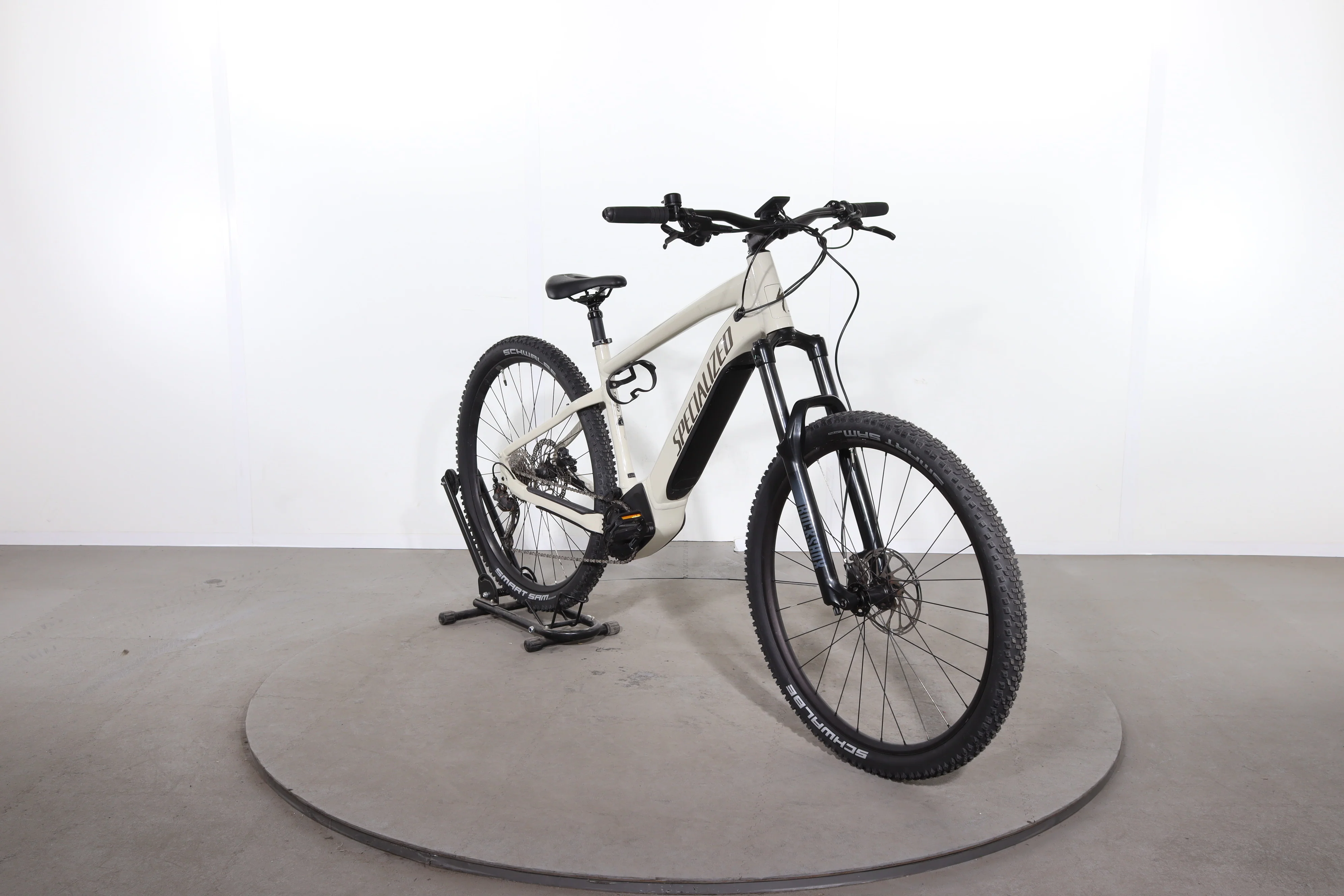 Specialized Turbo Tero 3.0 - Image 2