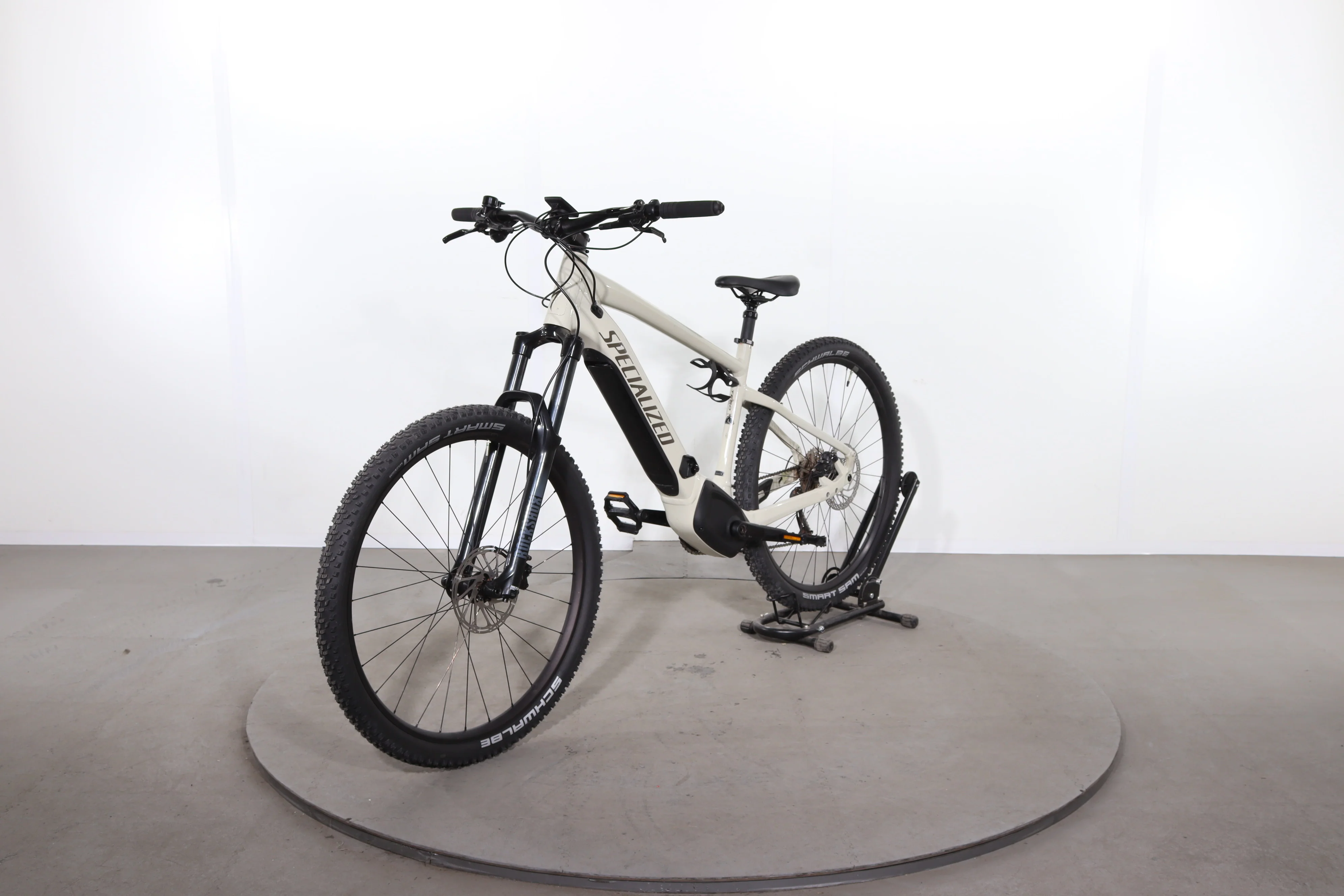 Specialized Turbo Tero 3.0 - Image 3