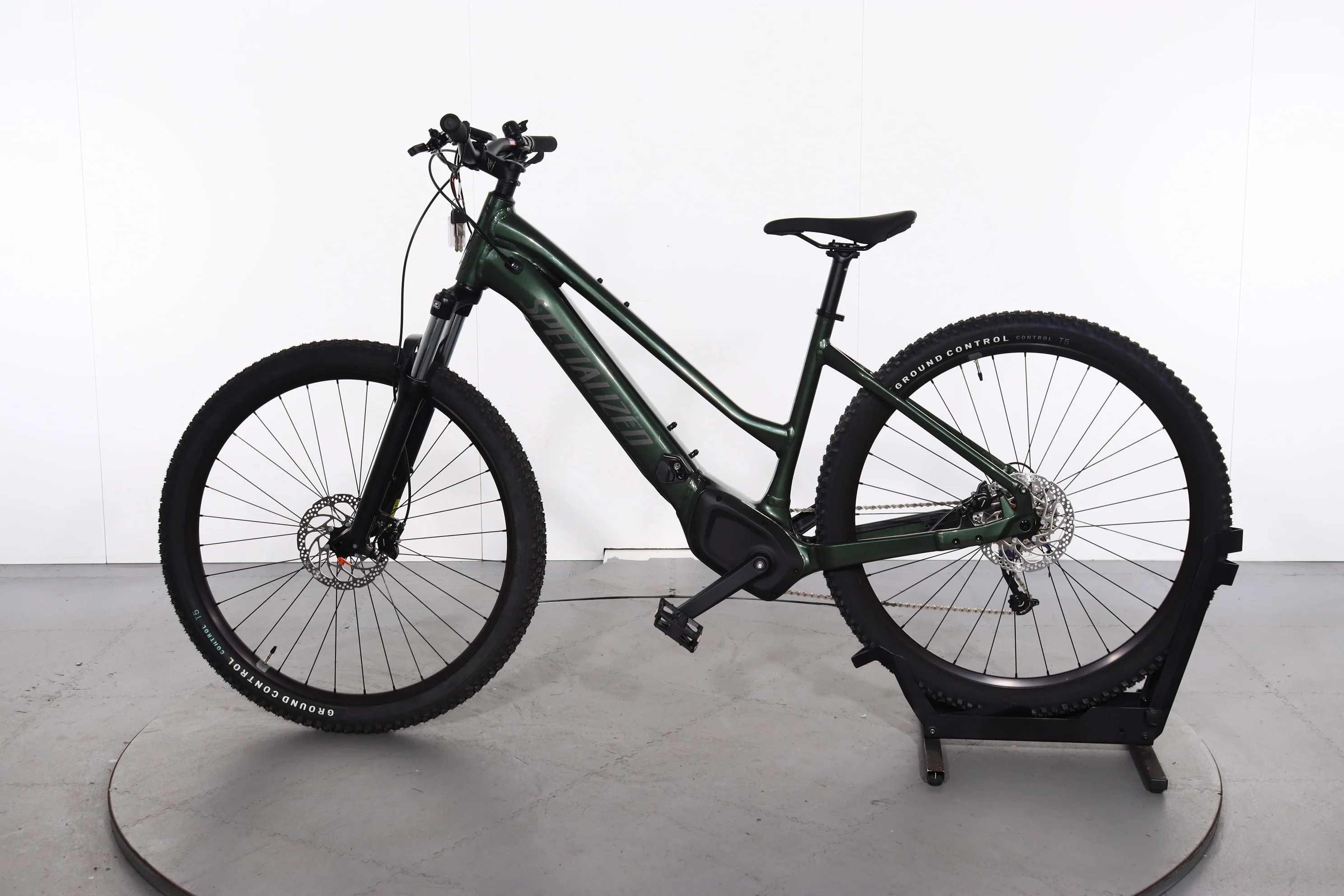 Specialized Turbo Tero 3.0 Step-Through - Image 4