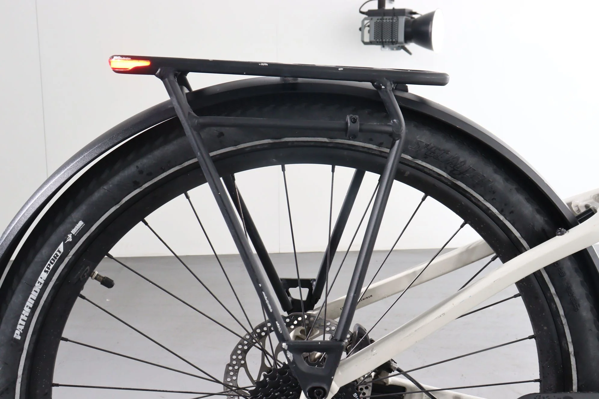 Specialized Turbo Vado 3.0 - Image 9